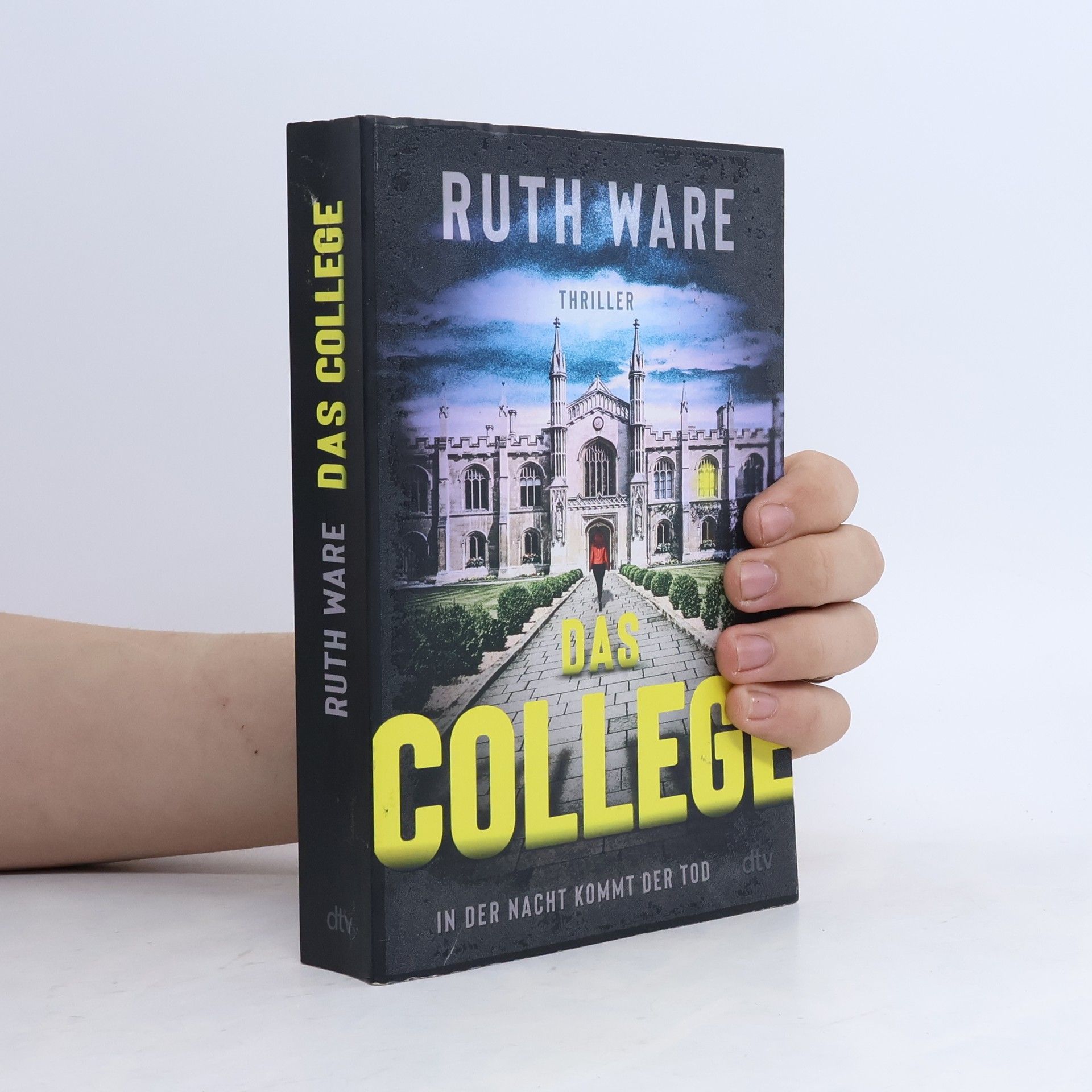 Ruth Ware Das College