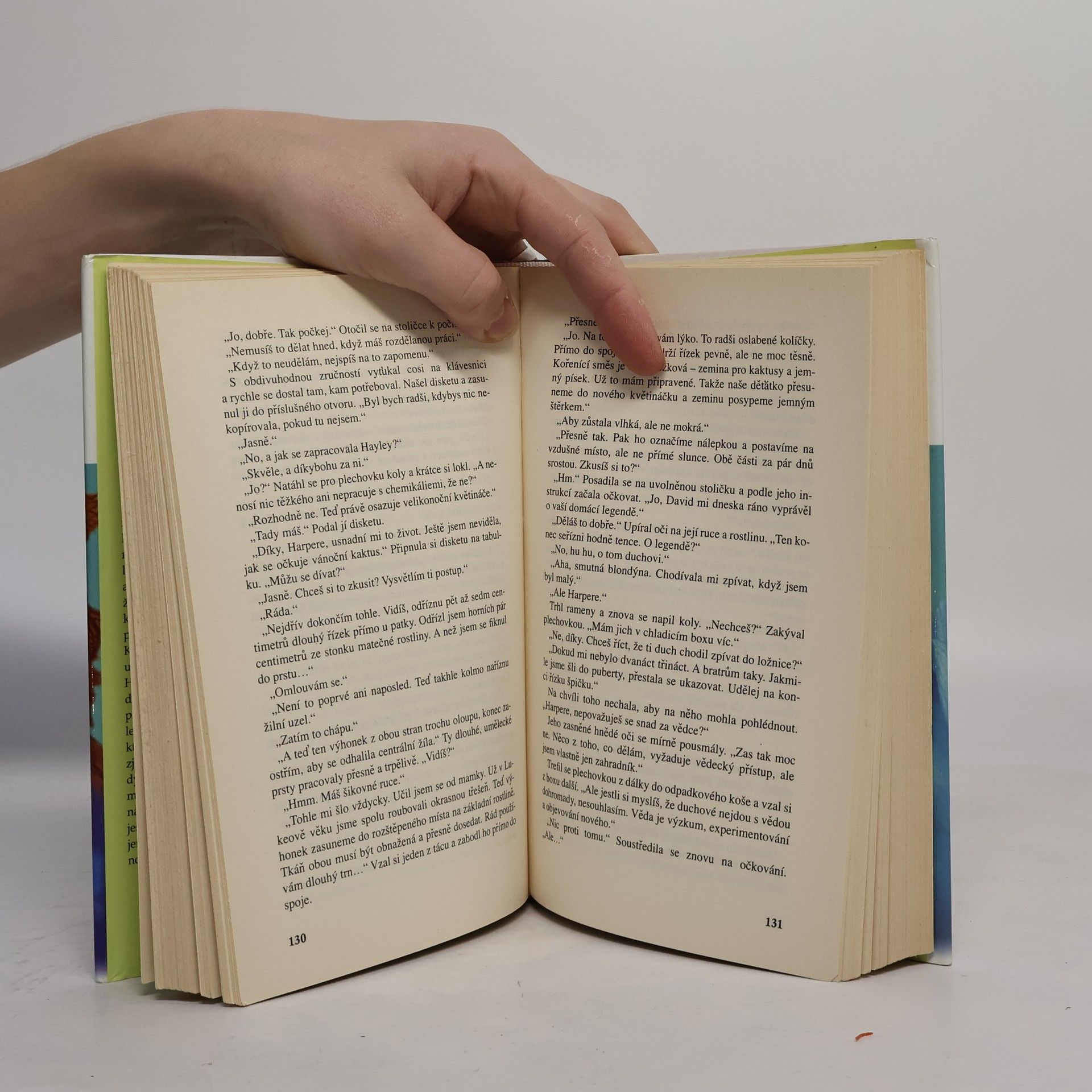 Nora Roberts Modrá jiřina