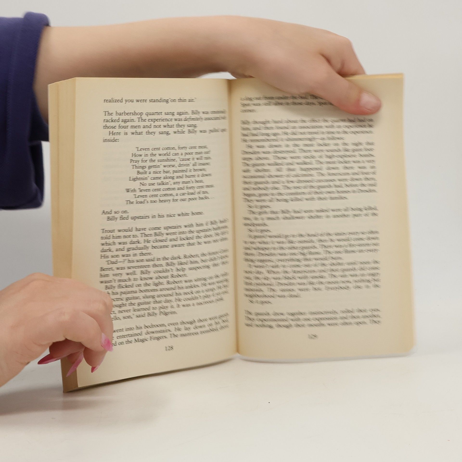 Kurt Vonnegut Slaughterhouse-Five, or, The children's crusade : a duty-dance with death