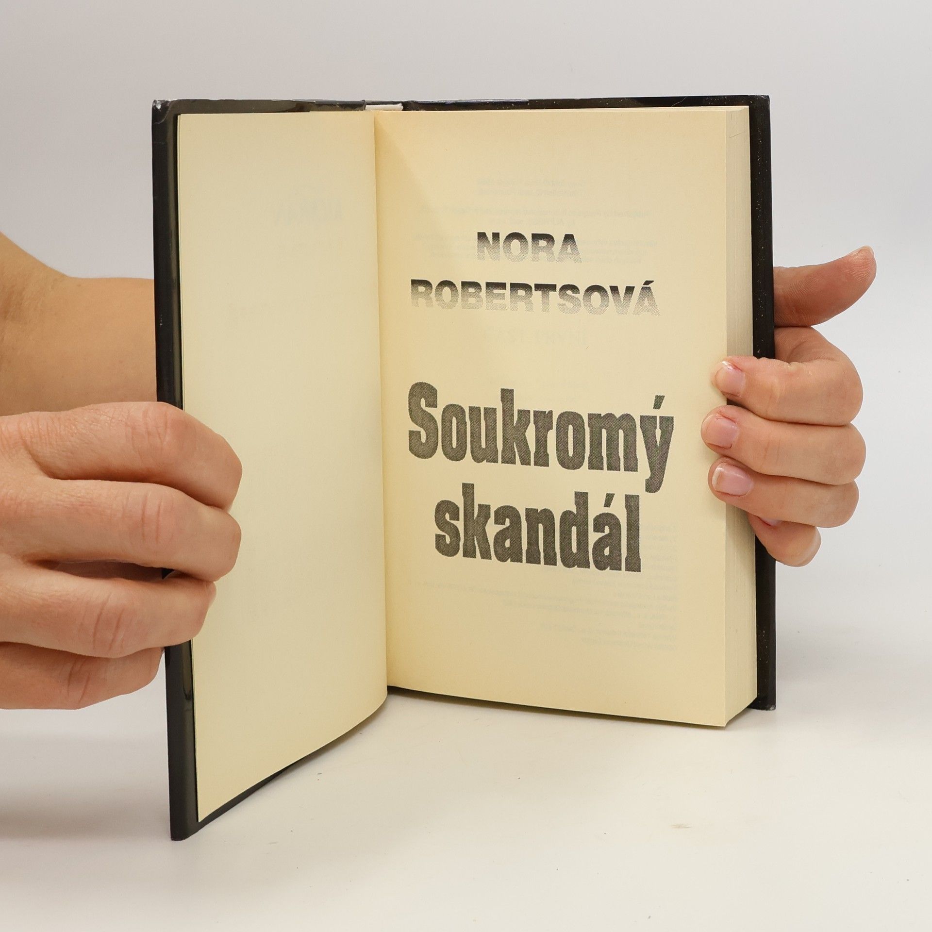 Nora Roberts Soukromý skandál