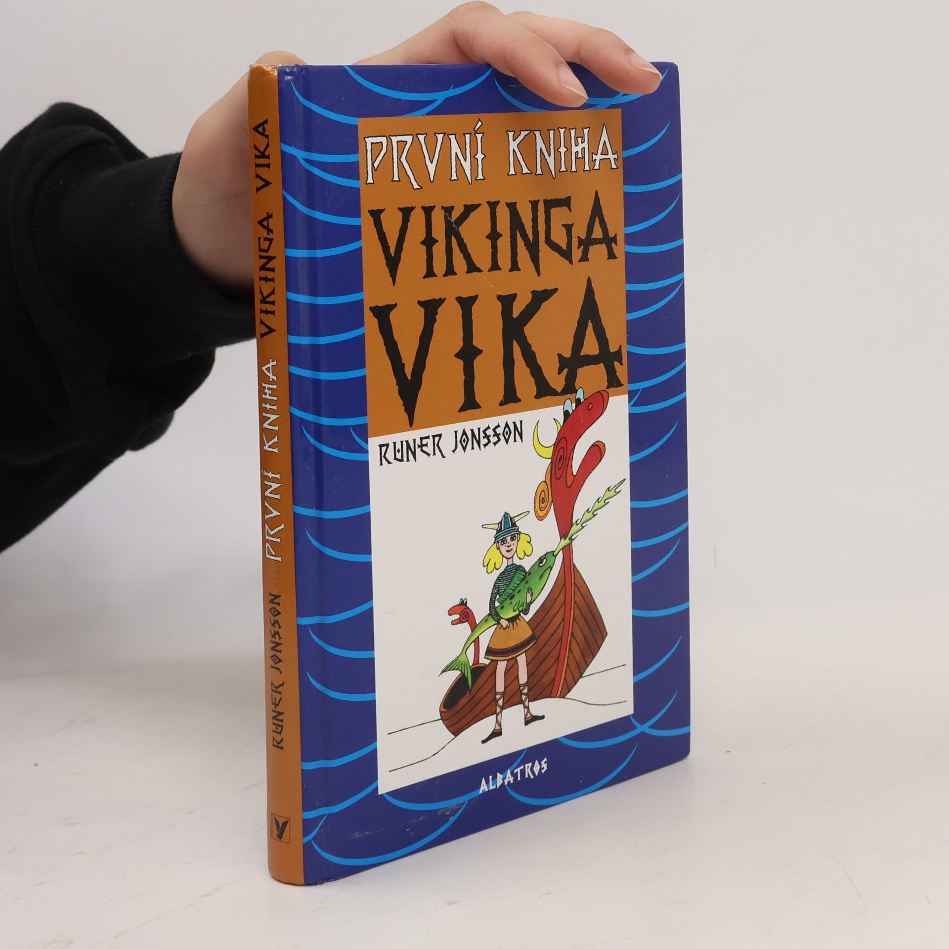 Runer Jonsson První kniha Vikinga Vika