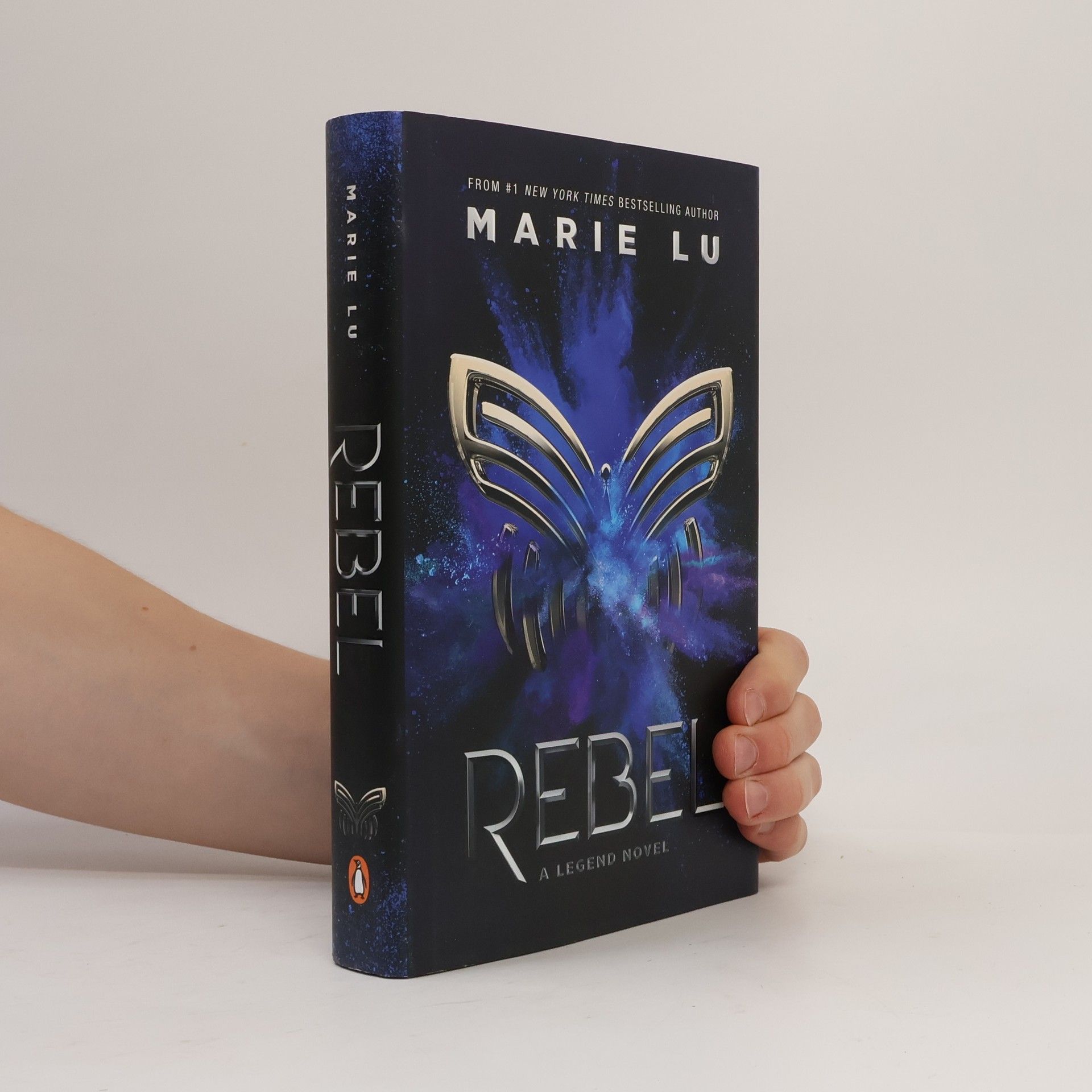 Marie Lu Rebel