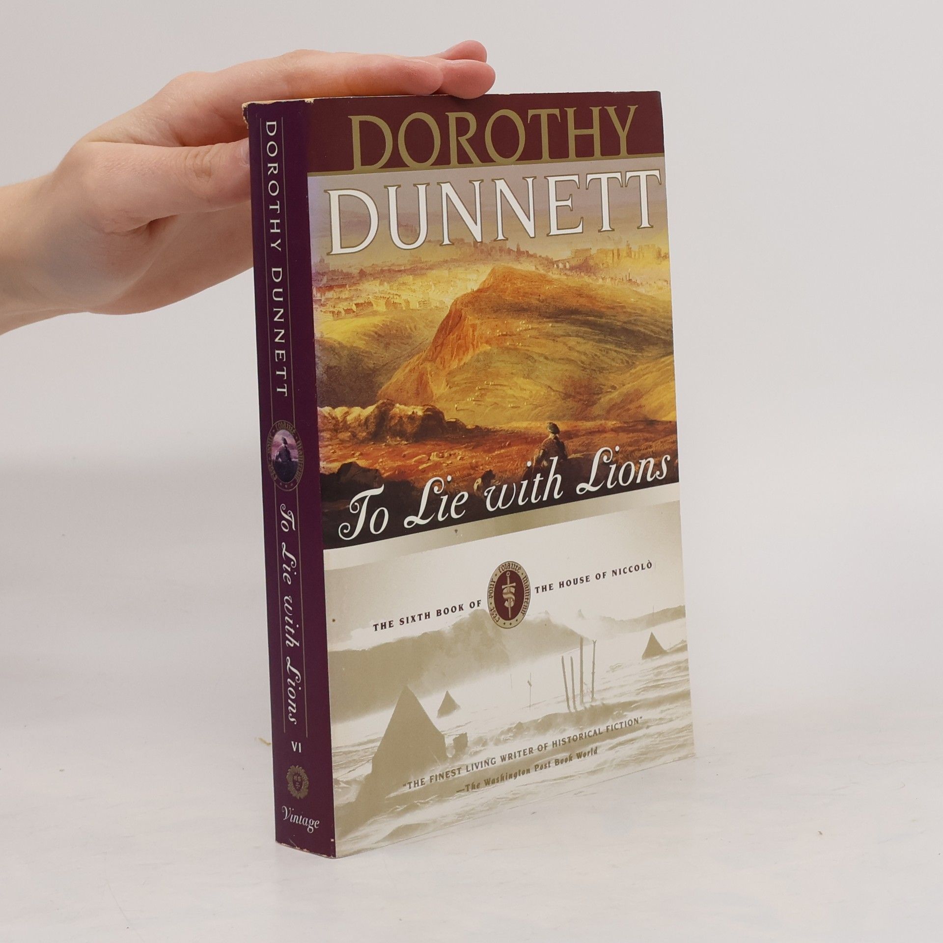 Dorothy Dunnett To Lie with Lions