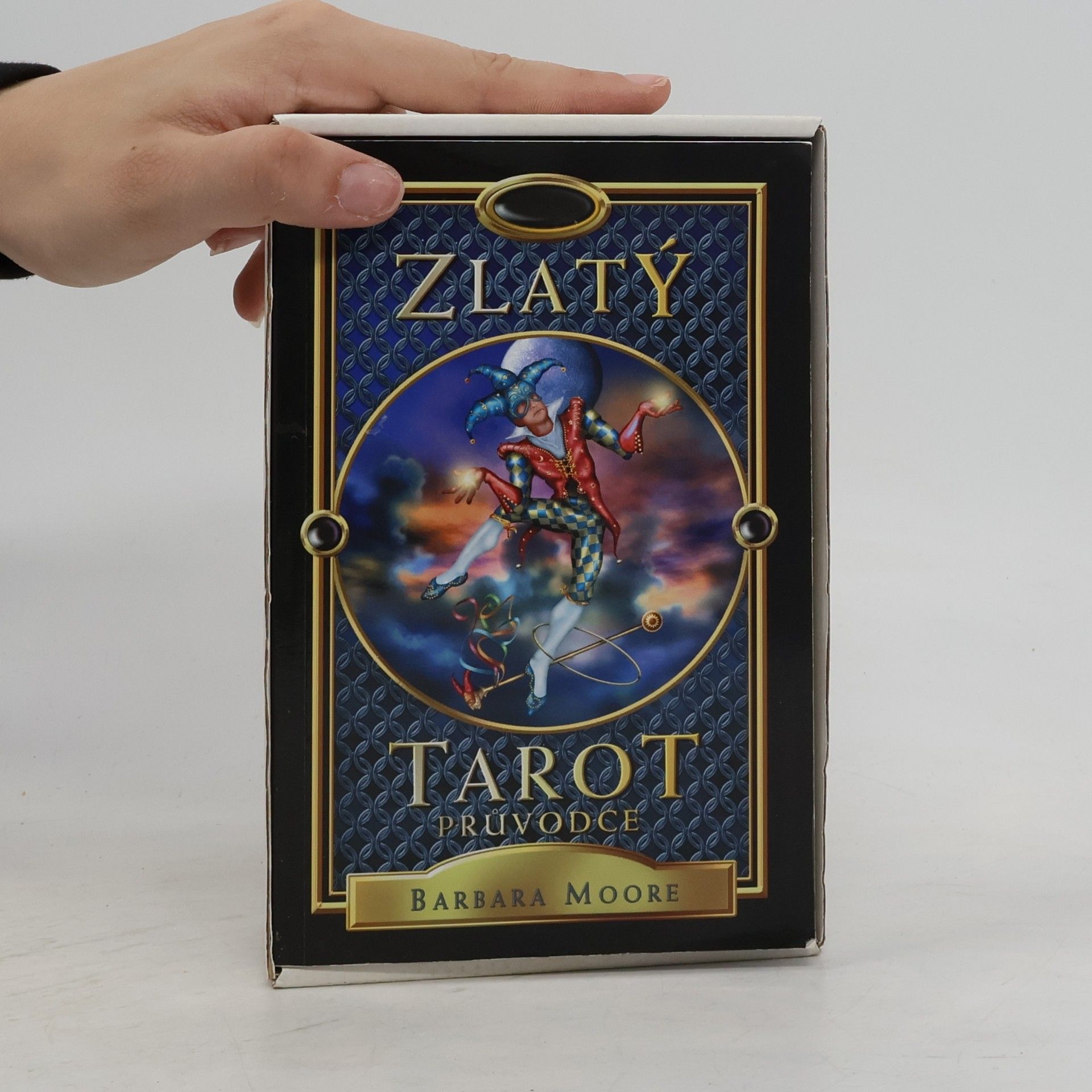 Barbara Moore Zlatý tarot: průvodce