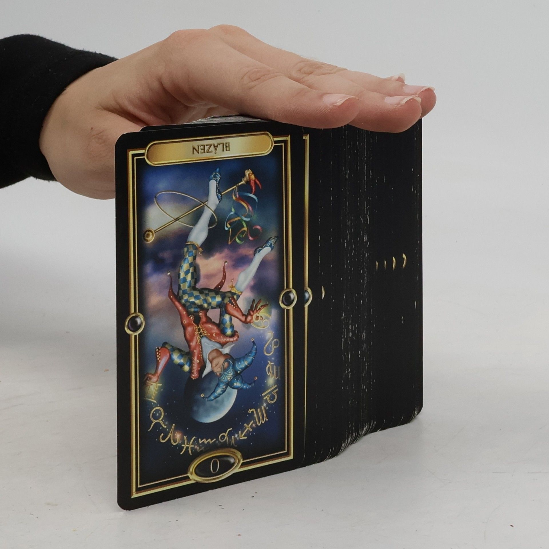 Barbara Moore Zlatý tarot: průvodce