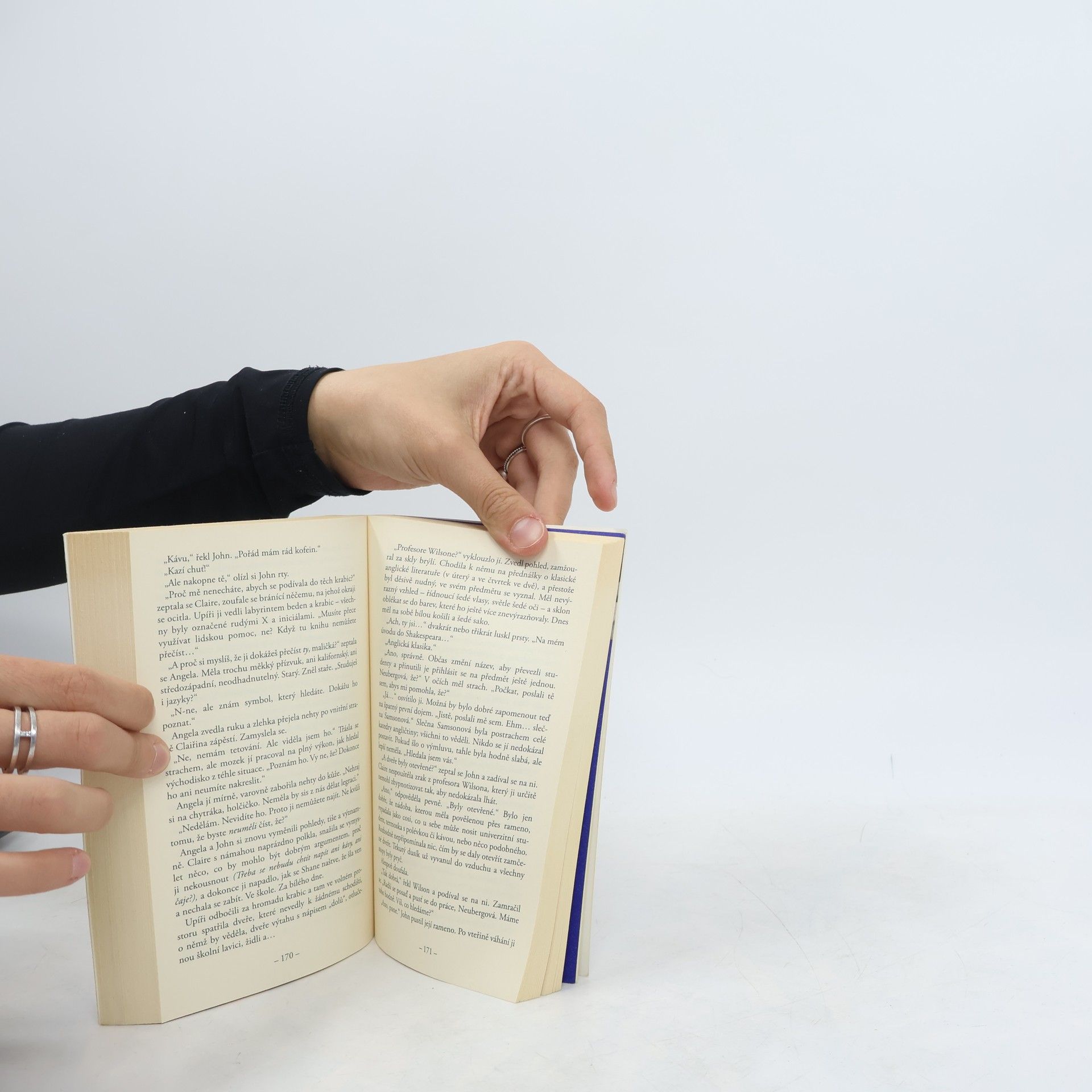 Rachel Caine Upíři z Morganville. Kniha první, Prokletý dům
