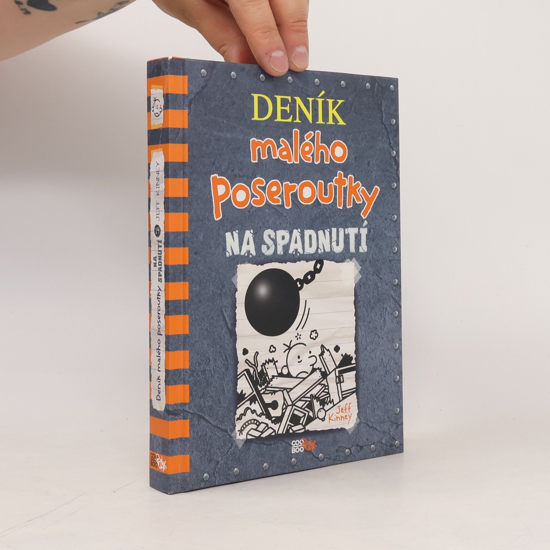 Jeff Kinney Deník malého poseroutky 14. Na spadnutí