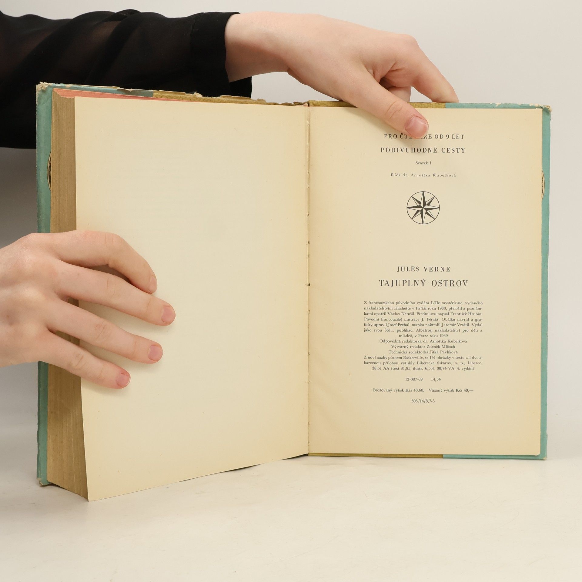 Jules Verne Tajuplný ostrov