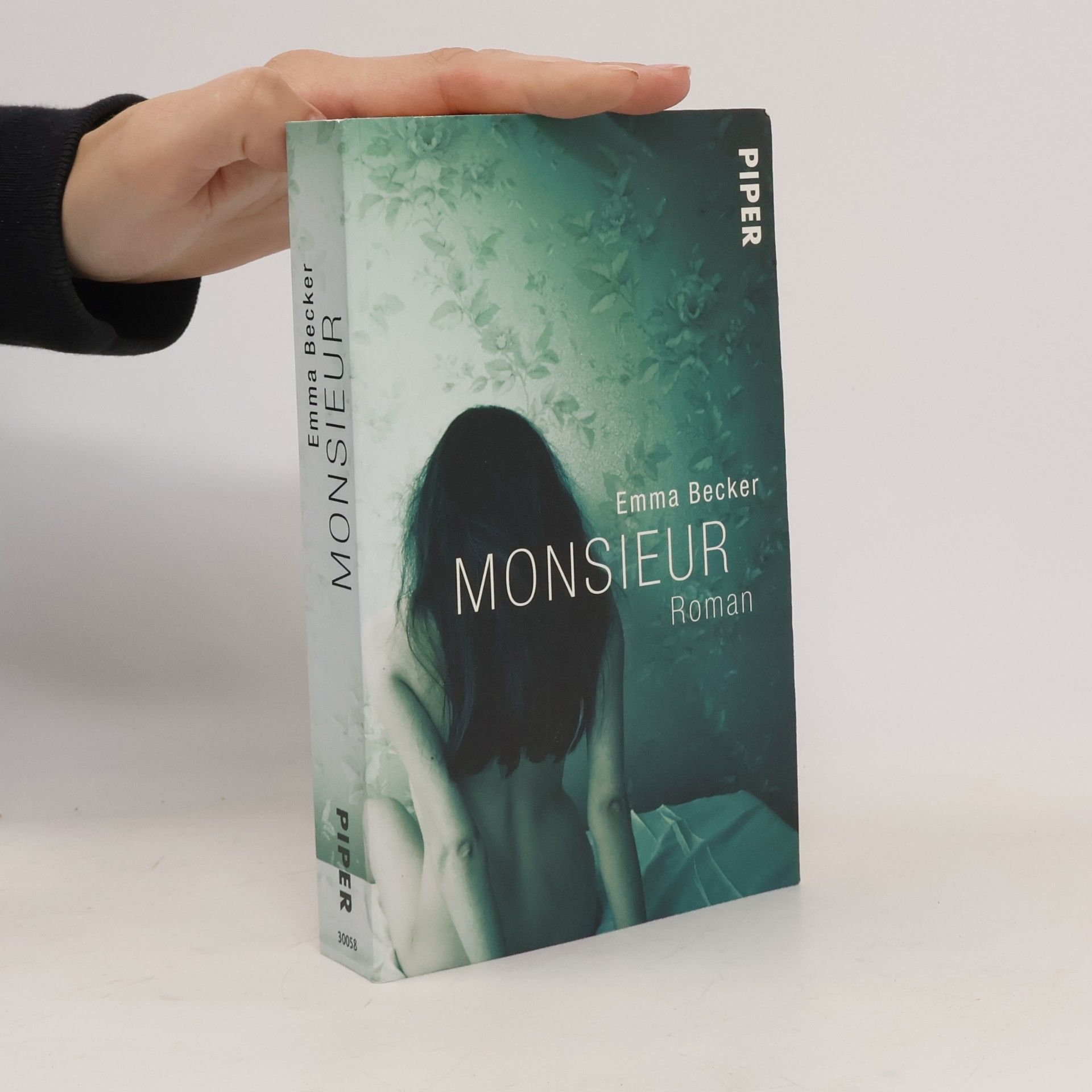 Emma Becker Monsieur