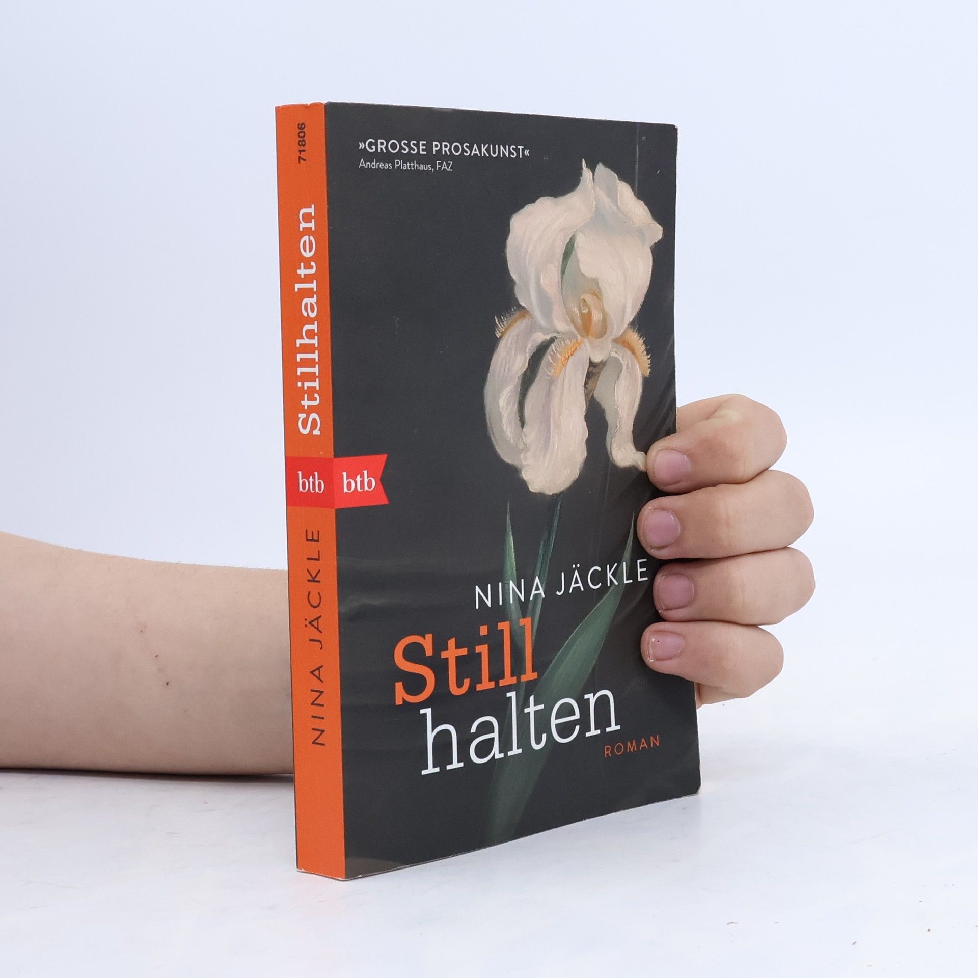 Nina Jäckle Stillhalten
