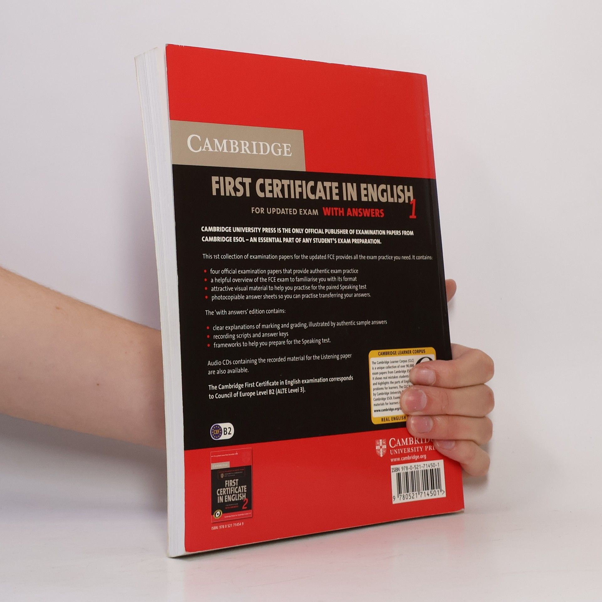 Collectif d'auteurs First certificate in English. 1 : with answers : official examination papers from University of Cambridge ESOL examinations
