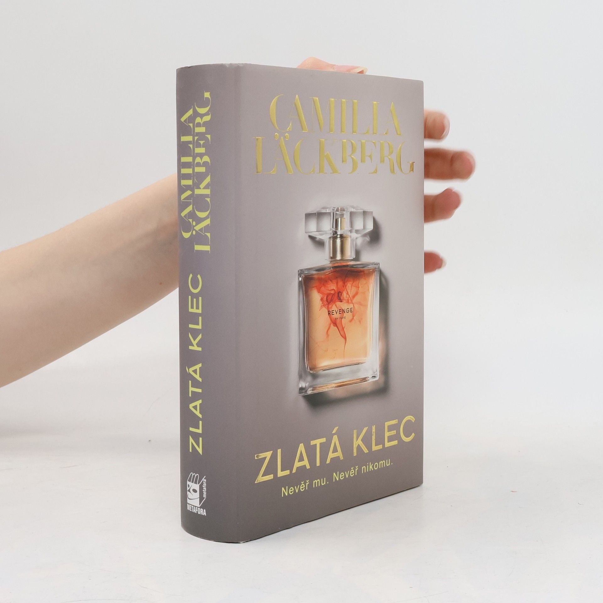 Camilla Läckberg Zlatá klec