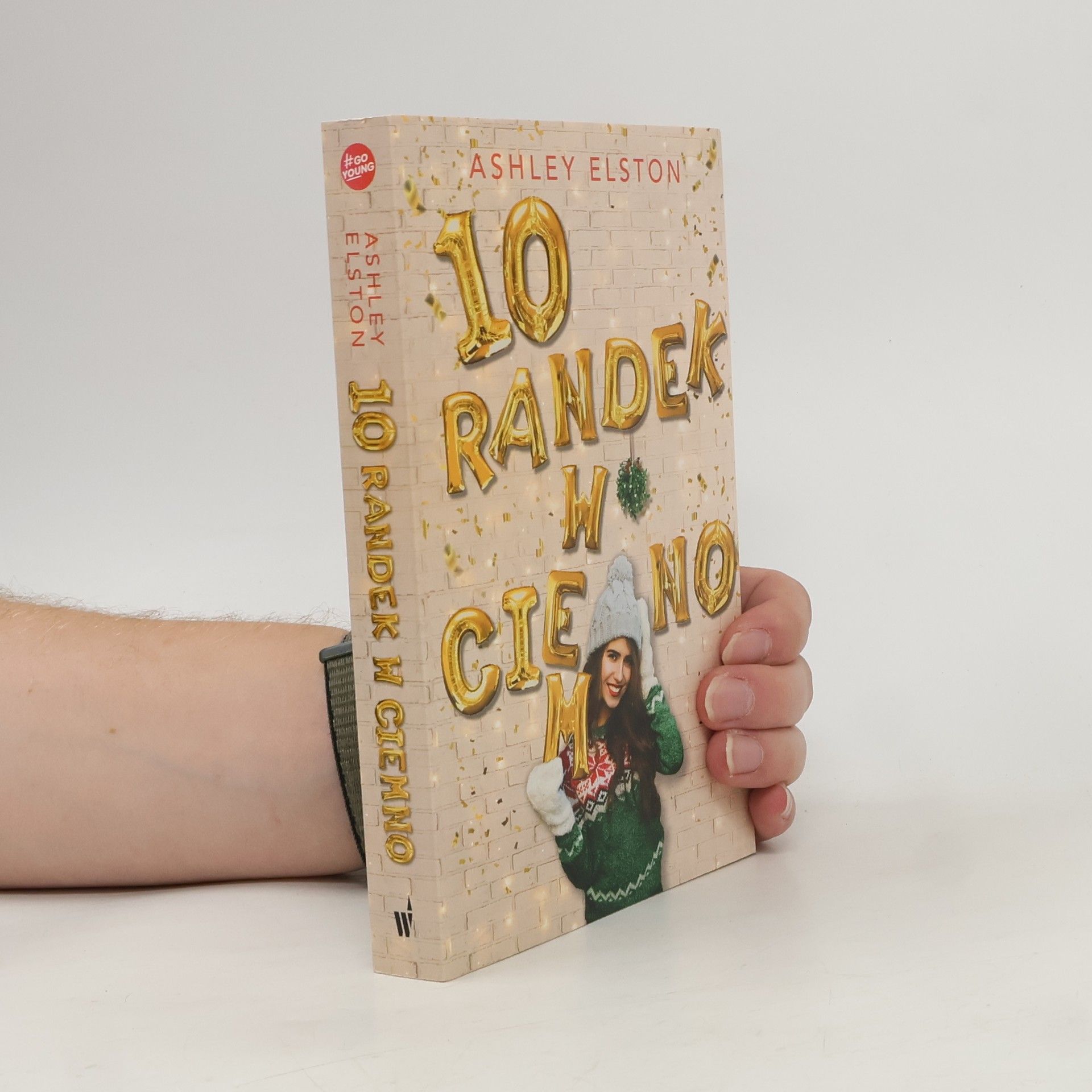 Ashley Elston 10 randek w ciemno