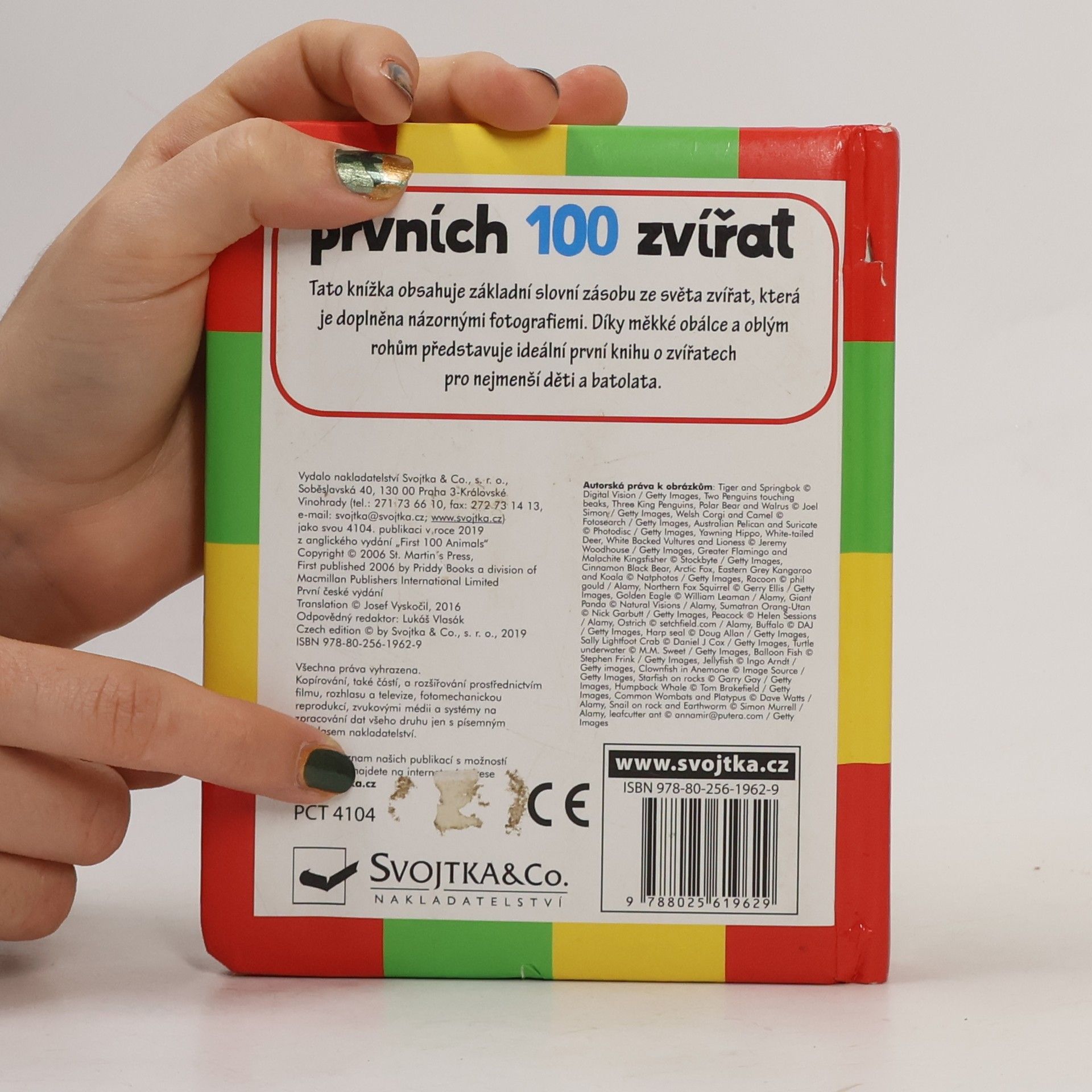 Autorenkollektiv Prvních 100 zvířat