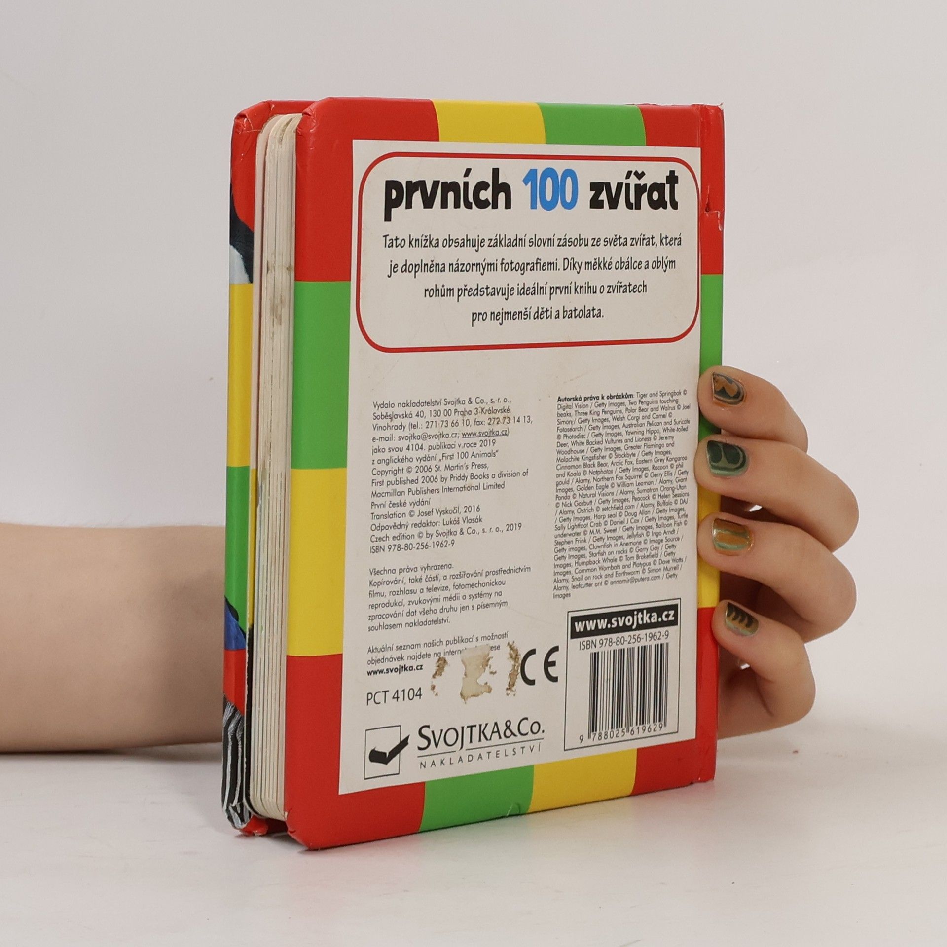 Autorenkollektiv Prvních 100 zvířat