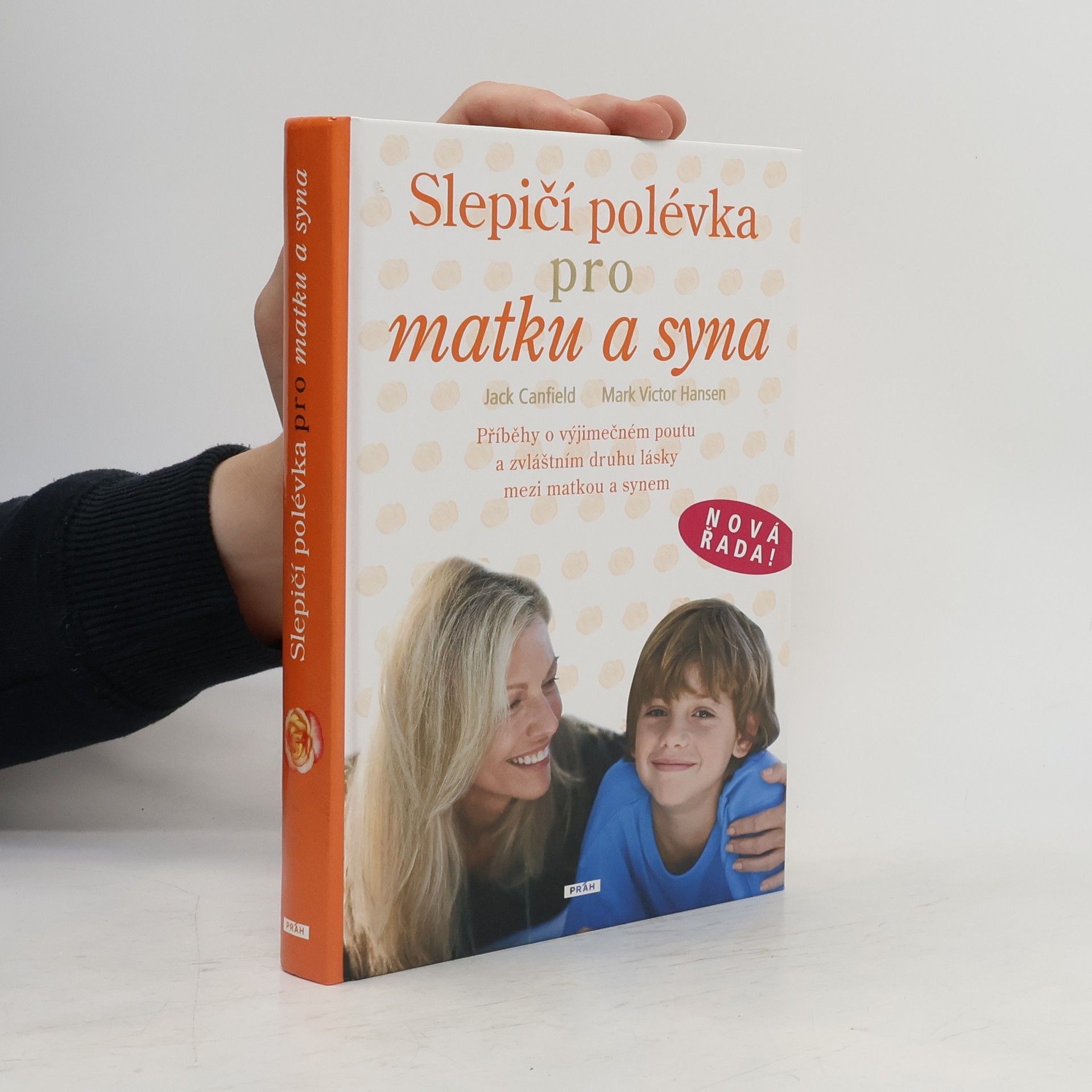 Slepičí polévka pro matku a syna