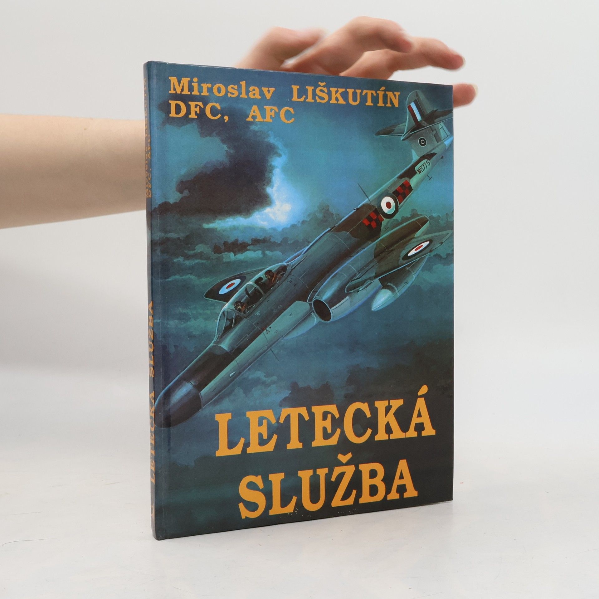 Miroslav Antonín Liškutín Letecká služba