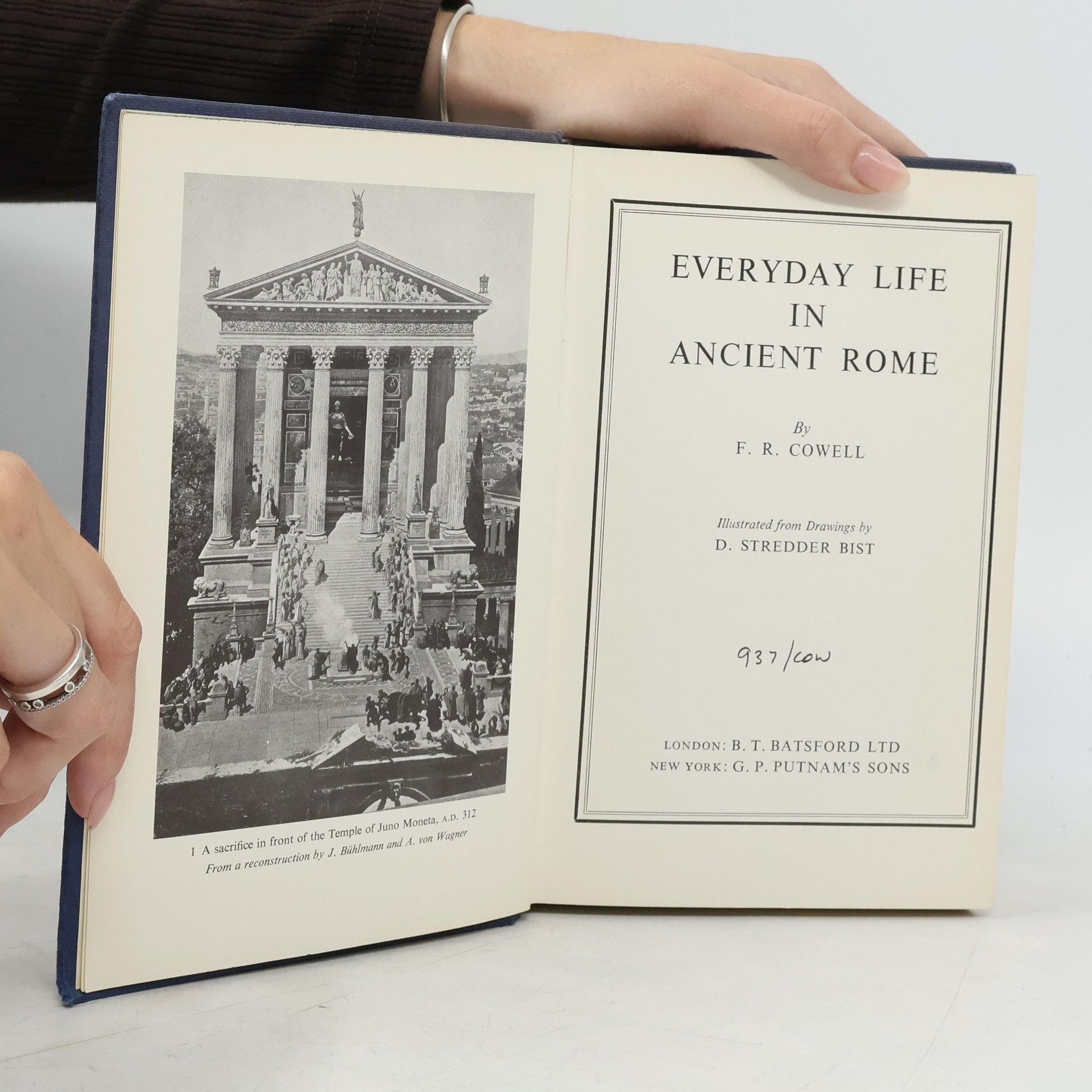 F. R. Cowell Everyday Life in Ancient Rome