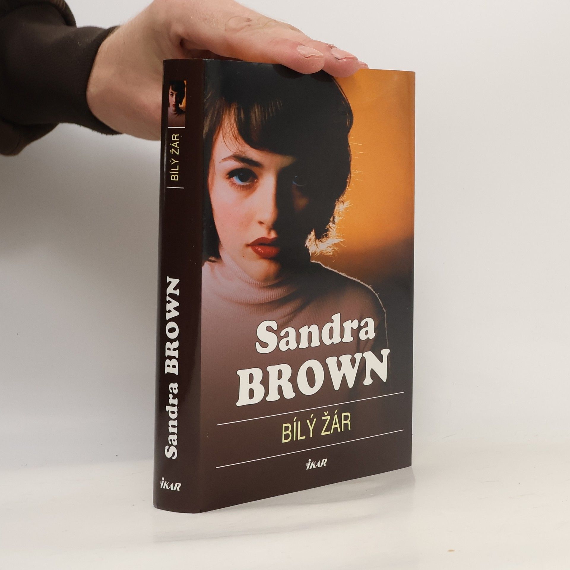 Sandra Brown Bílý žár