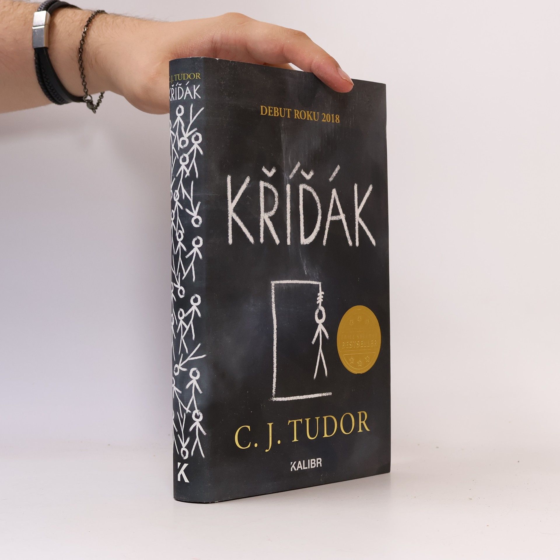 C.J. Tudor Kříďák