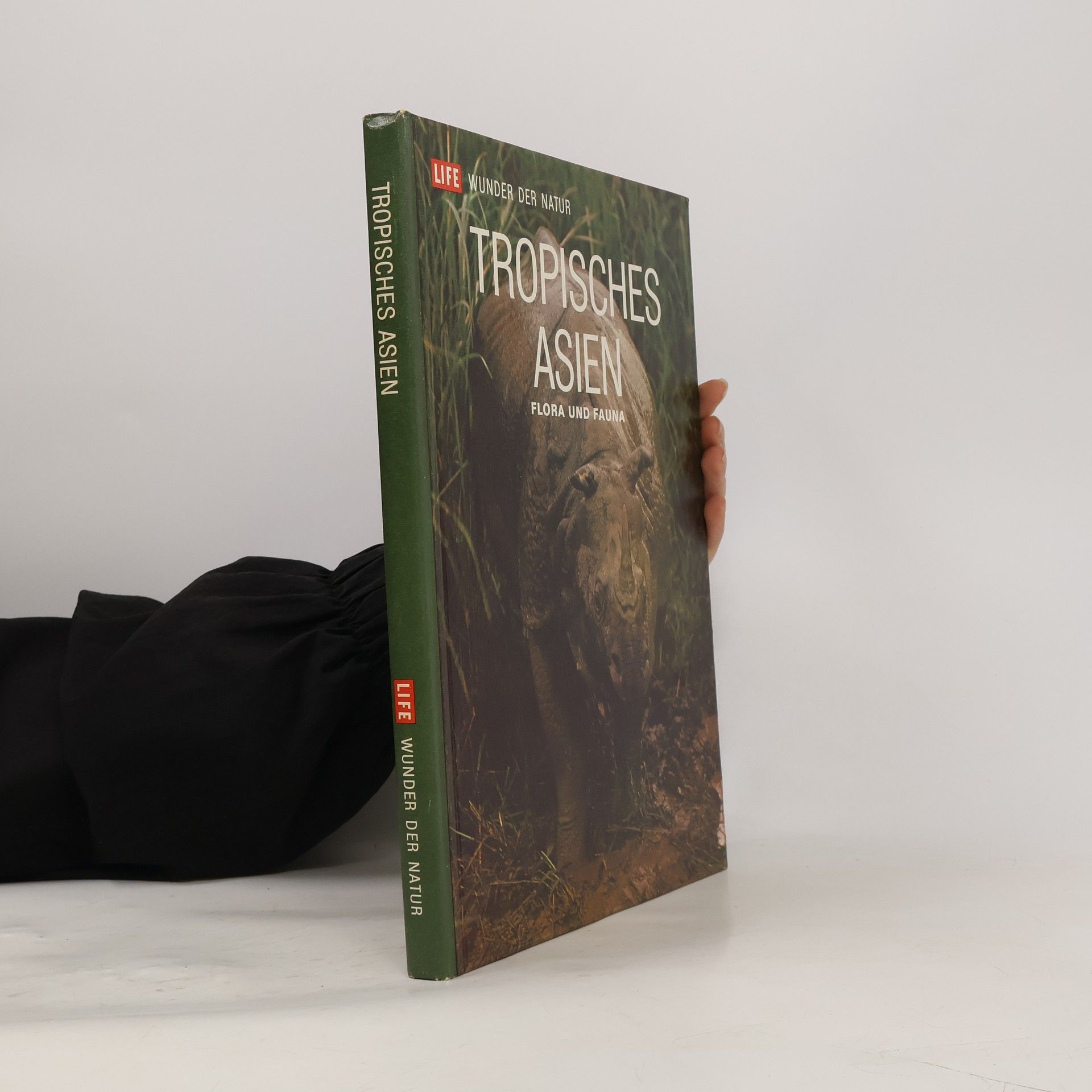 Tropisches Asien. Flora und Fauna