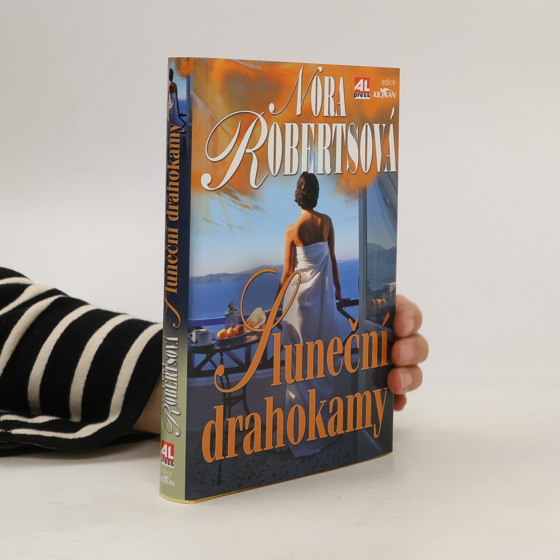 Nora Roberts Sluneční drahokamy
