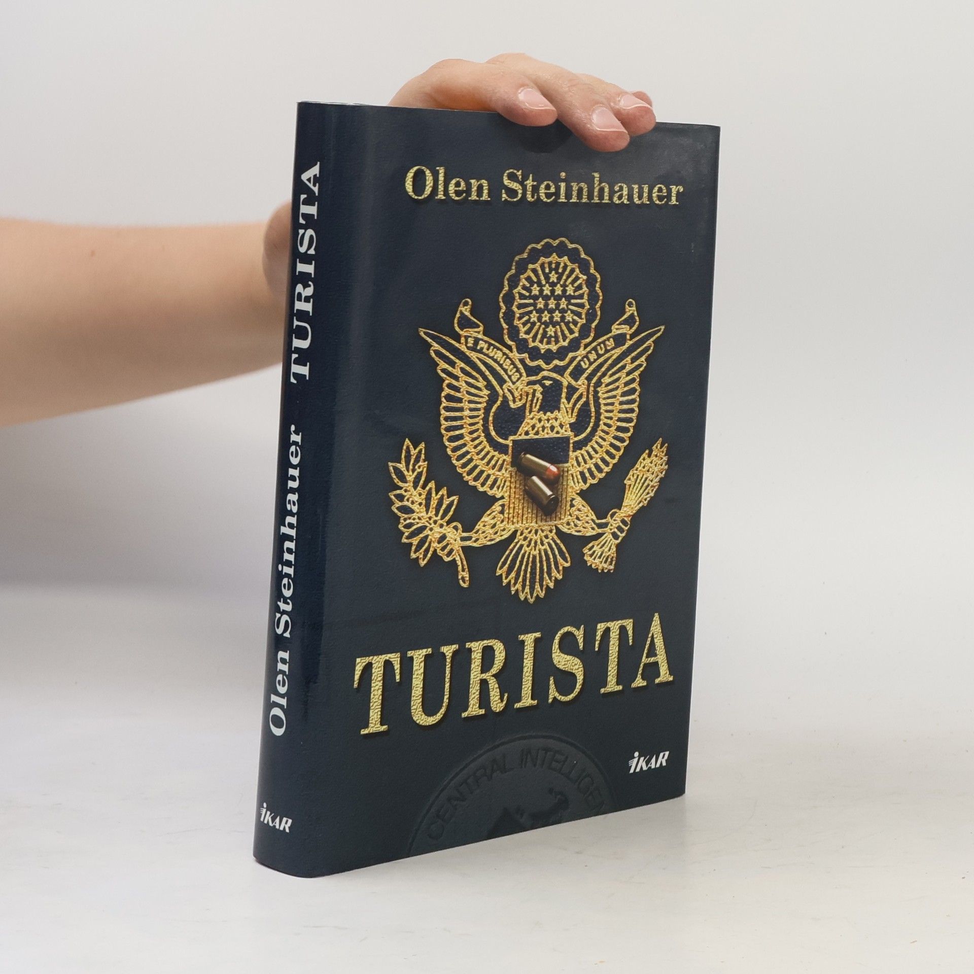 Olen Steinhauer Turista