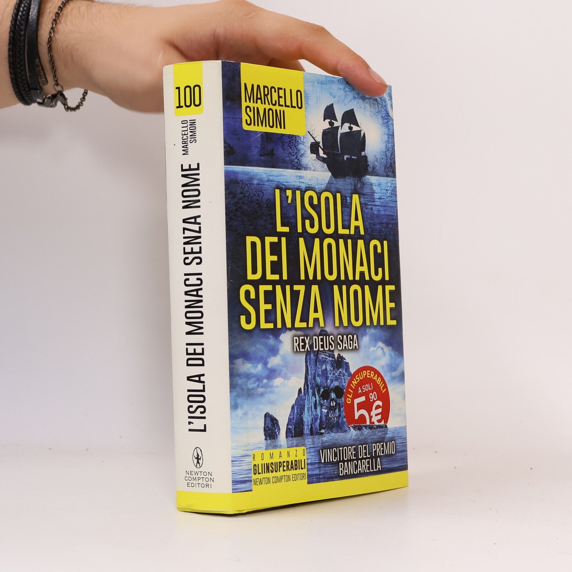Marcello Simoni L'isola dei monaci senza nome