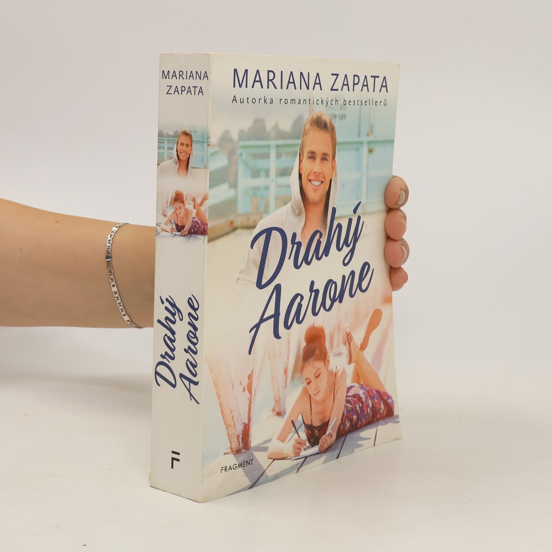Mariana Zapata Drahý Aarone