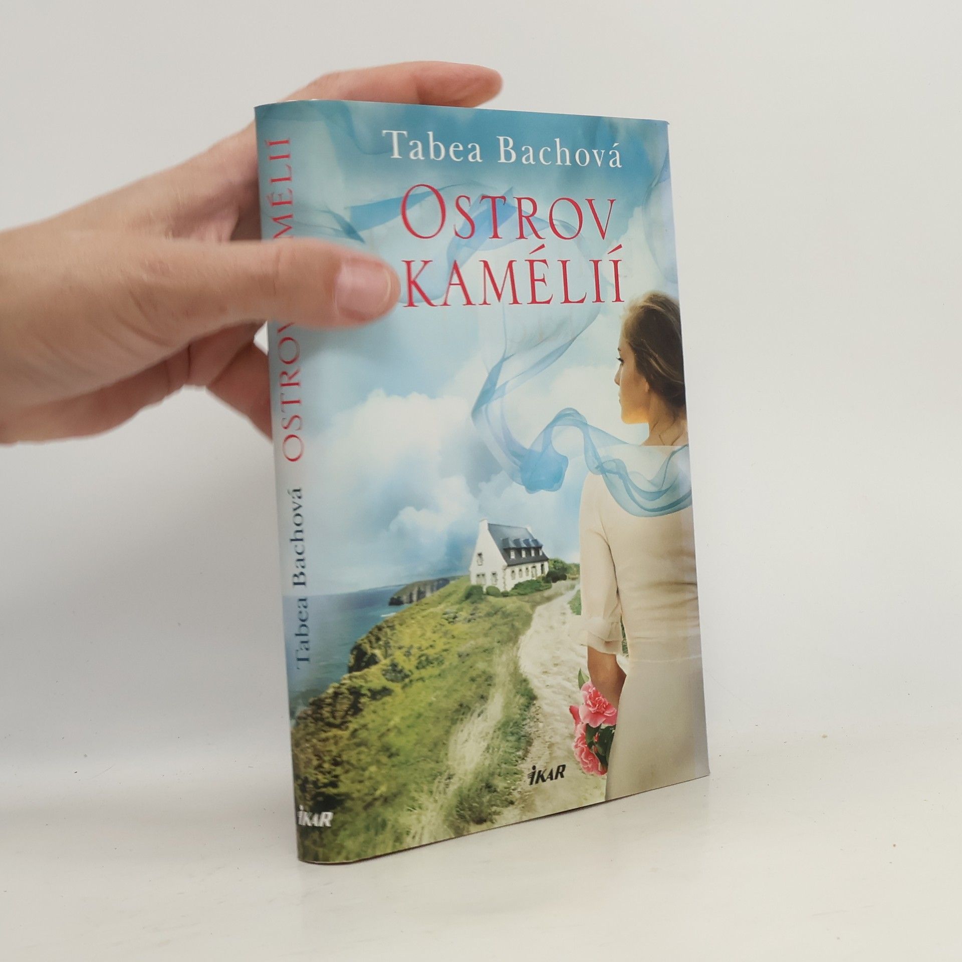 Tabea Bach Ostrov kamélií