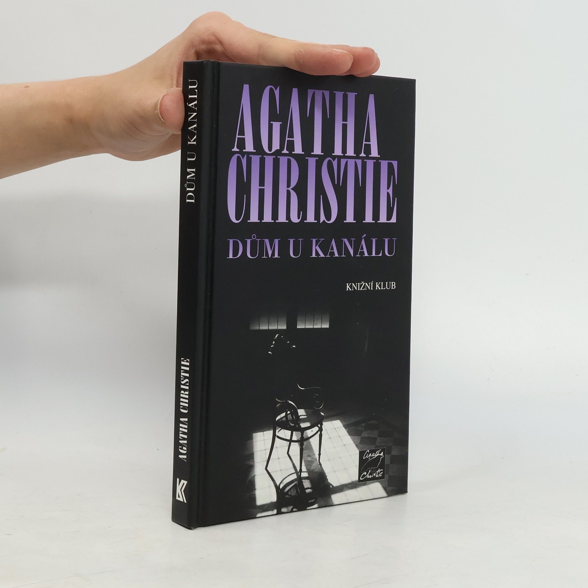 Agatha Christie Dům u kanálu