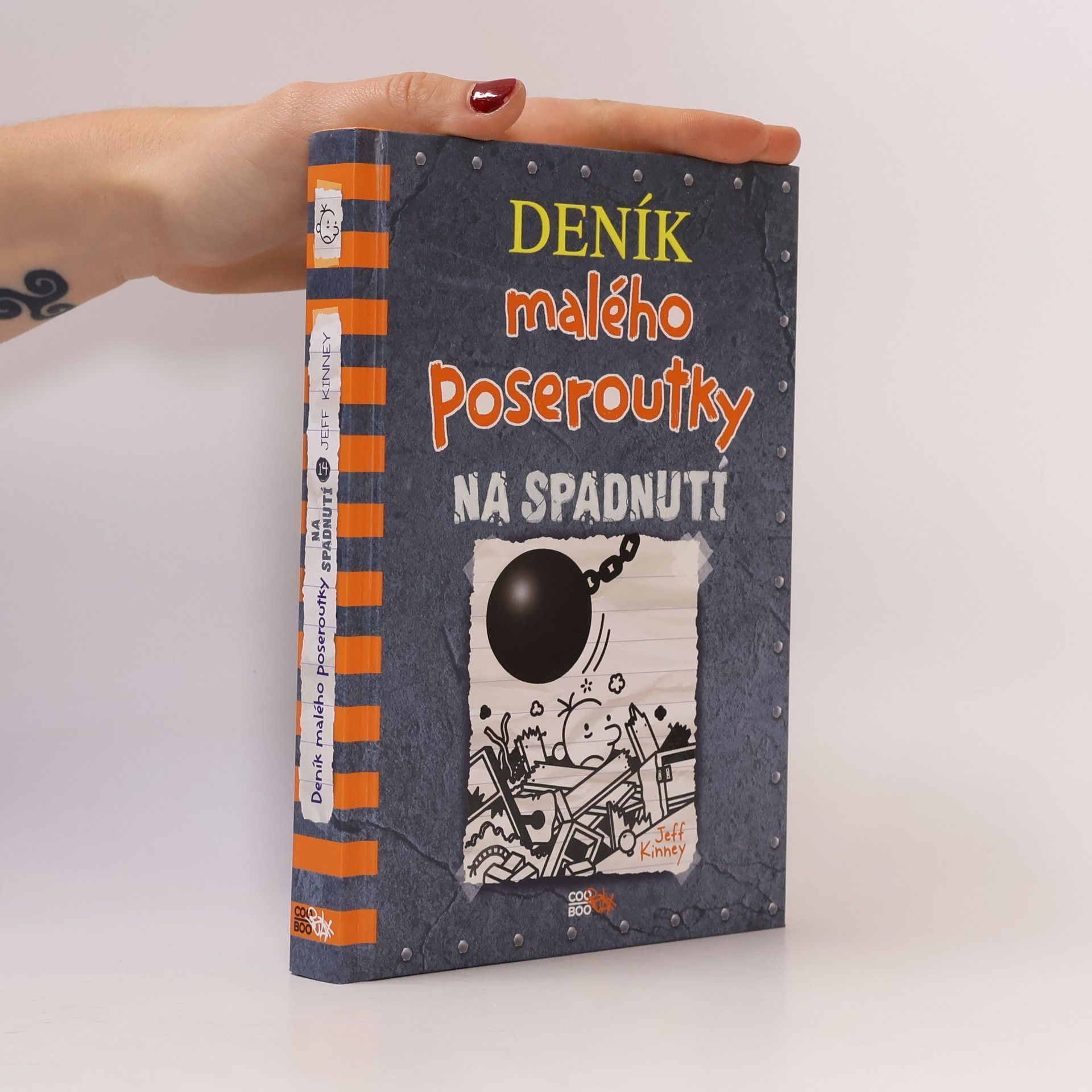 Jeff Kinney Deník malého poseroutky 14. Na spadnutí