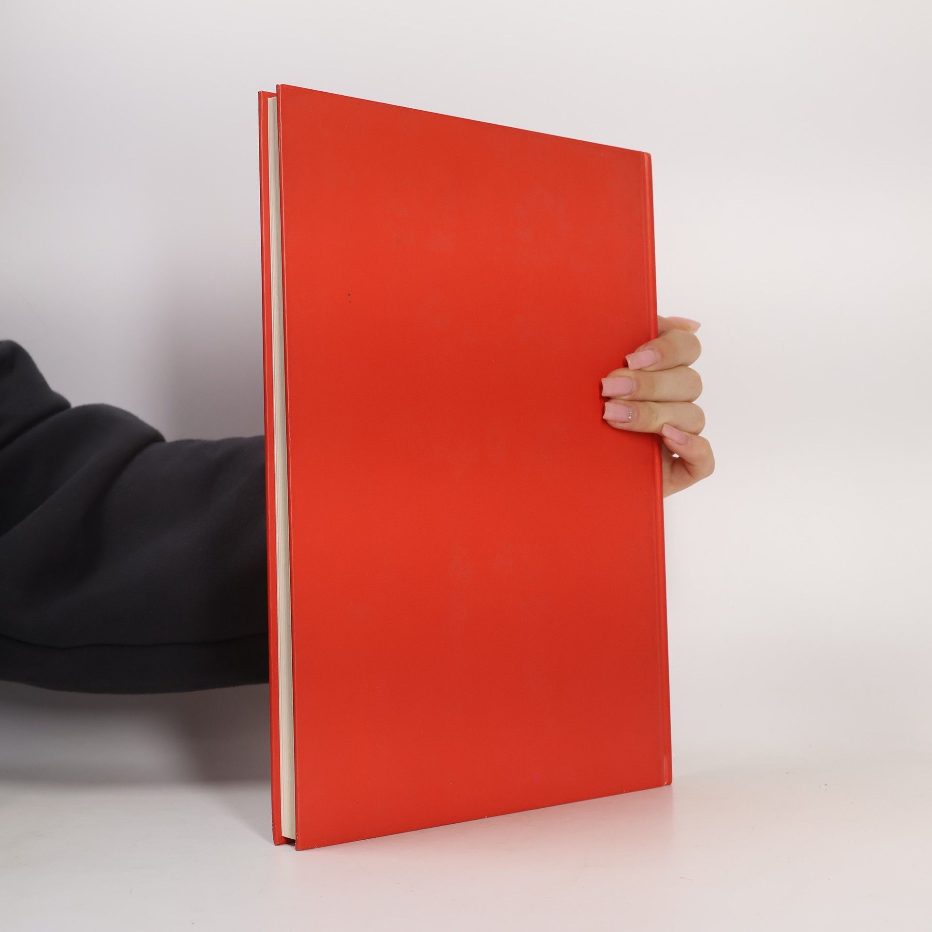 Adil Besim Mythos und Mystik: Alte und Antike Textilkunst