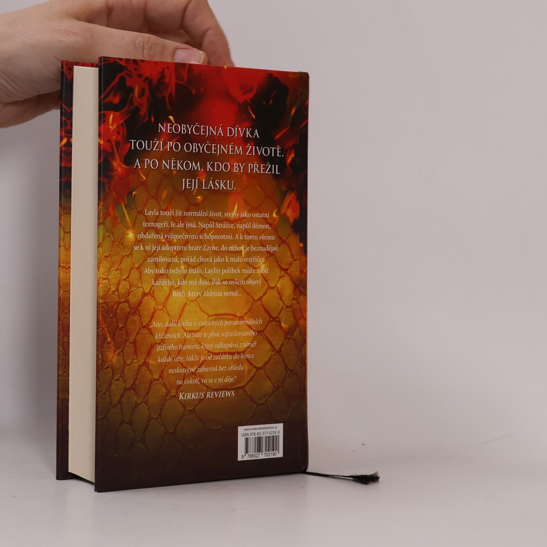 Jennifer L. Armentrout Polibek bez duše