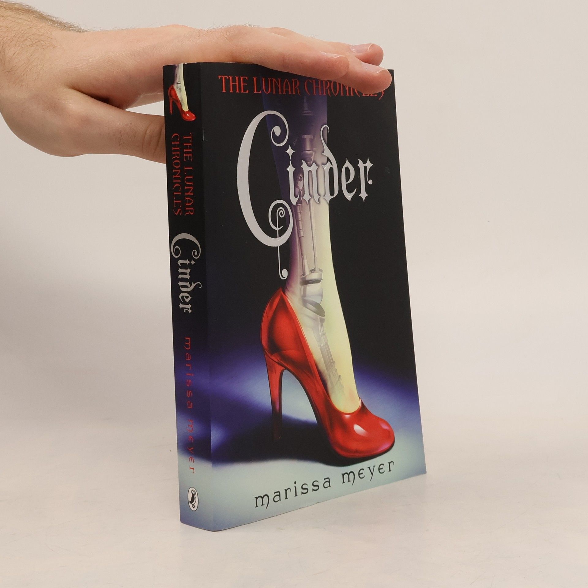 Marissa Meyer Cinder