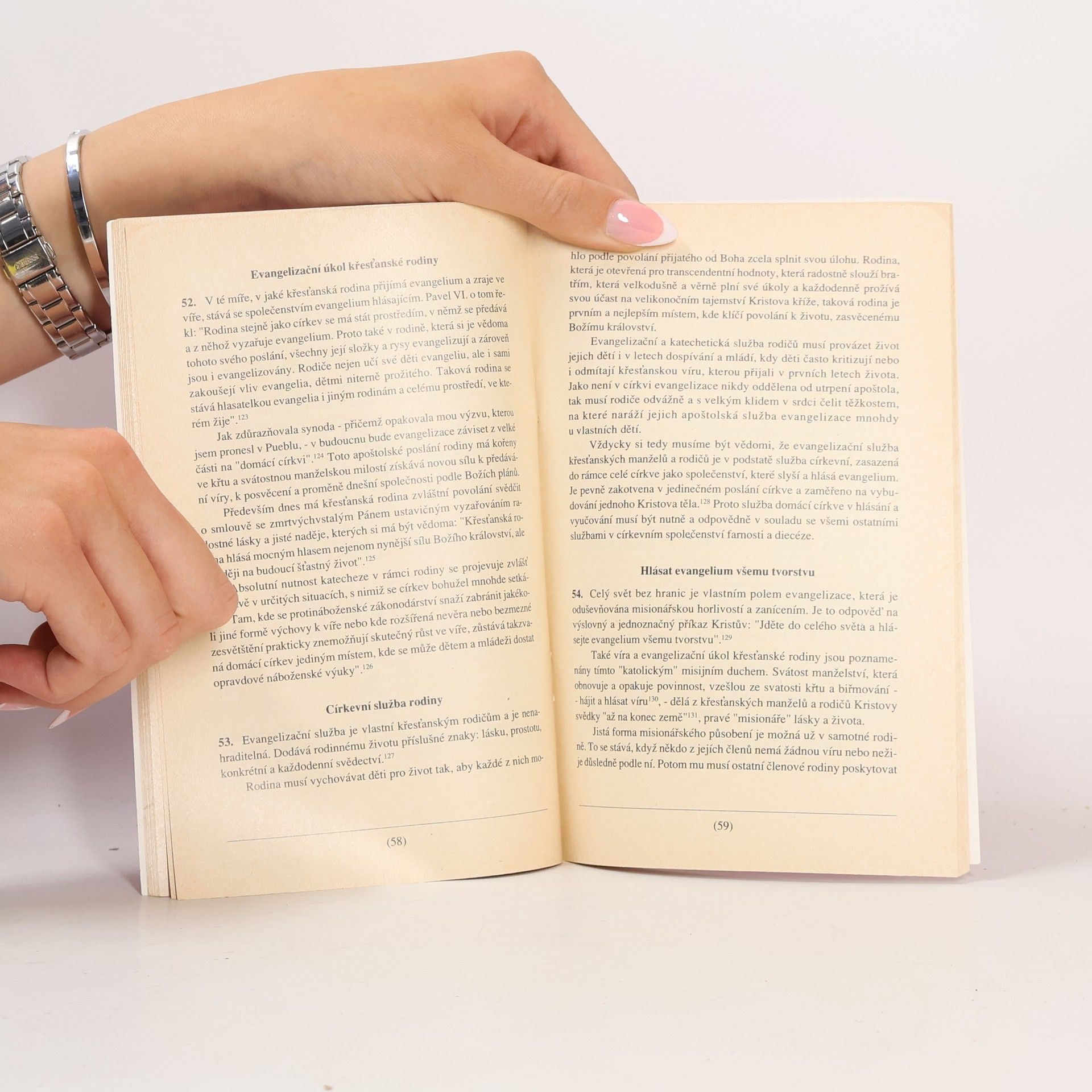 Apoštolská adhortace Jana Pavla II. Familiaris consortio : apoštolská adhortace Jana Pavla II. o úkolech křesťanské rodiny v současném světě z 22. listopadu 1981
