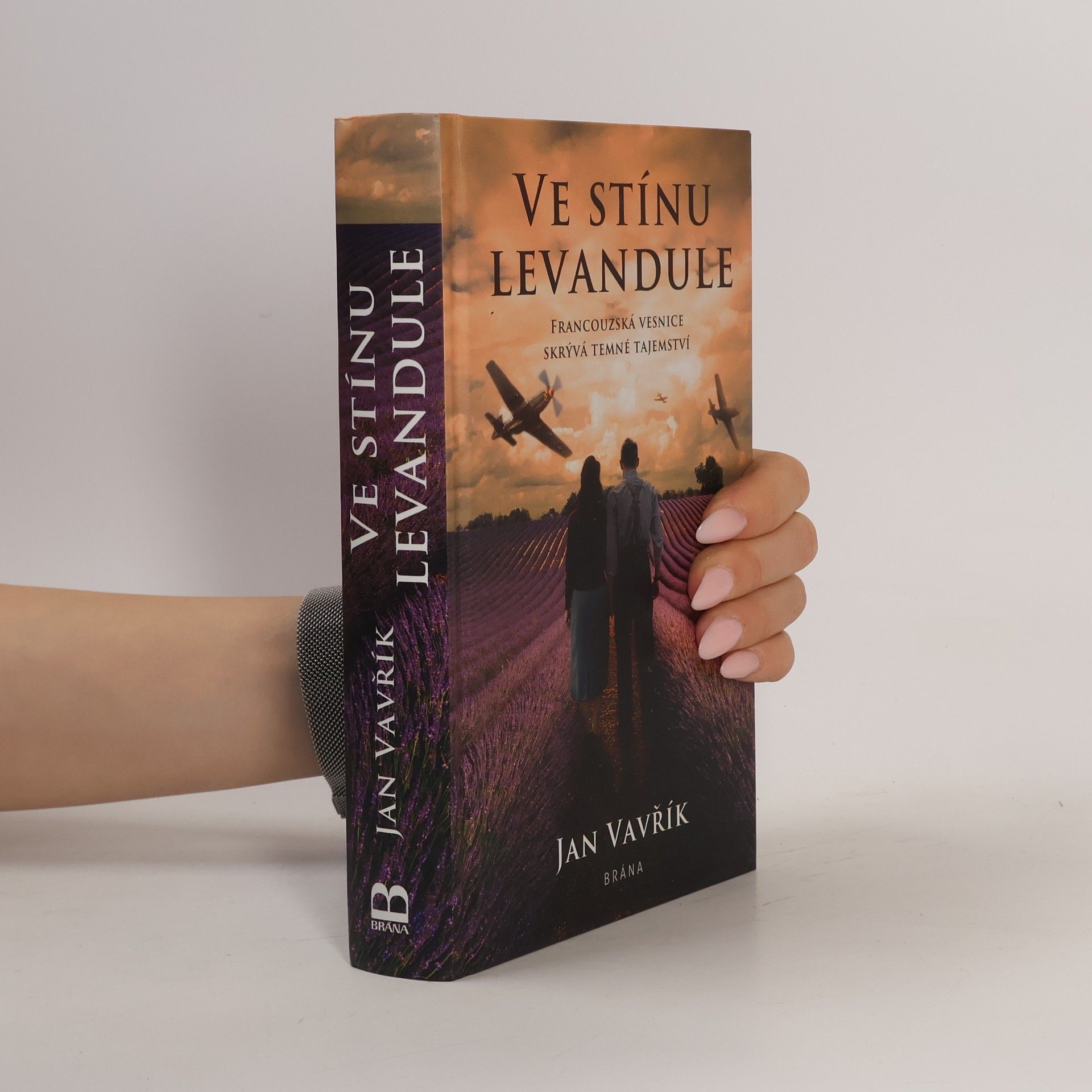 Jan Vavřík Ve stínu levandule