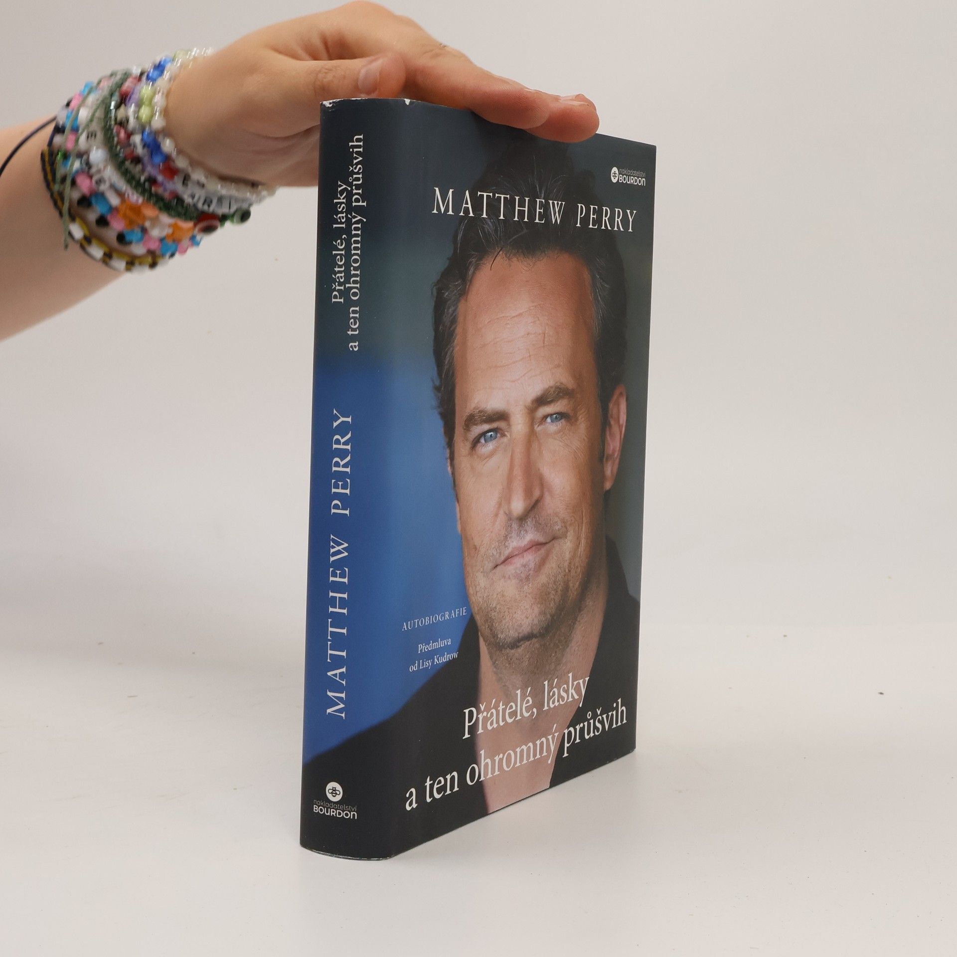 Matthew Perry Přátelé, lásky a ten ohromný průšvih