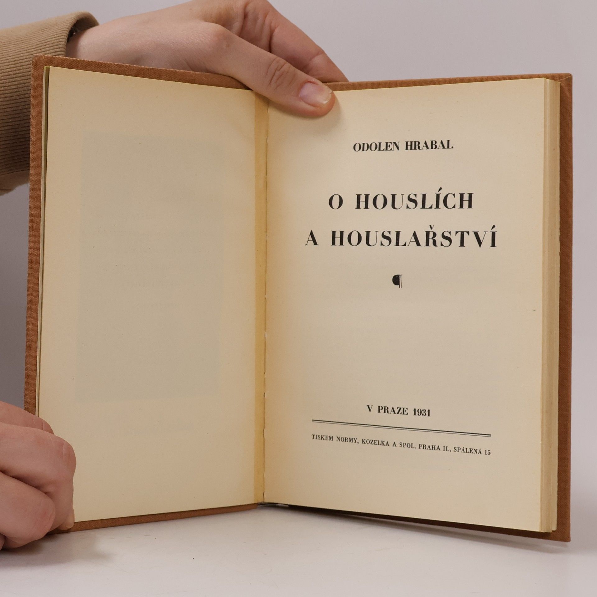 Odolen Hrabal O houslích a houslařství