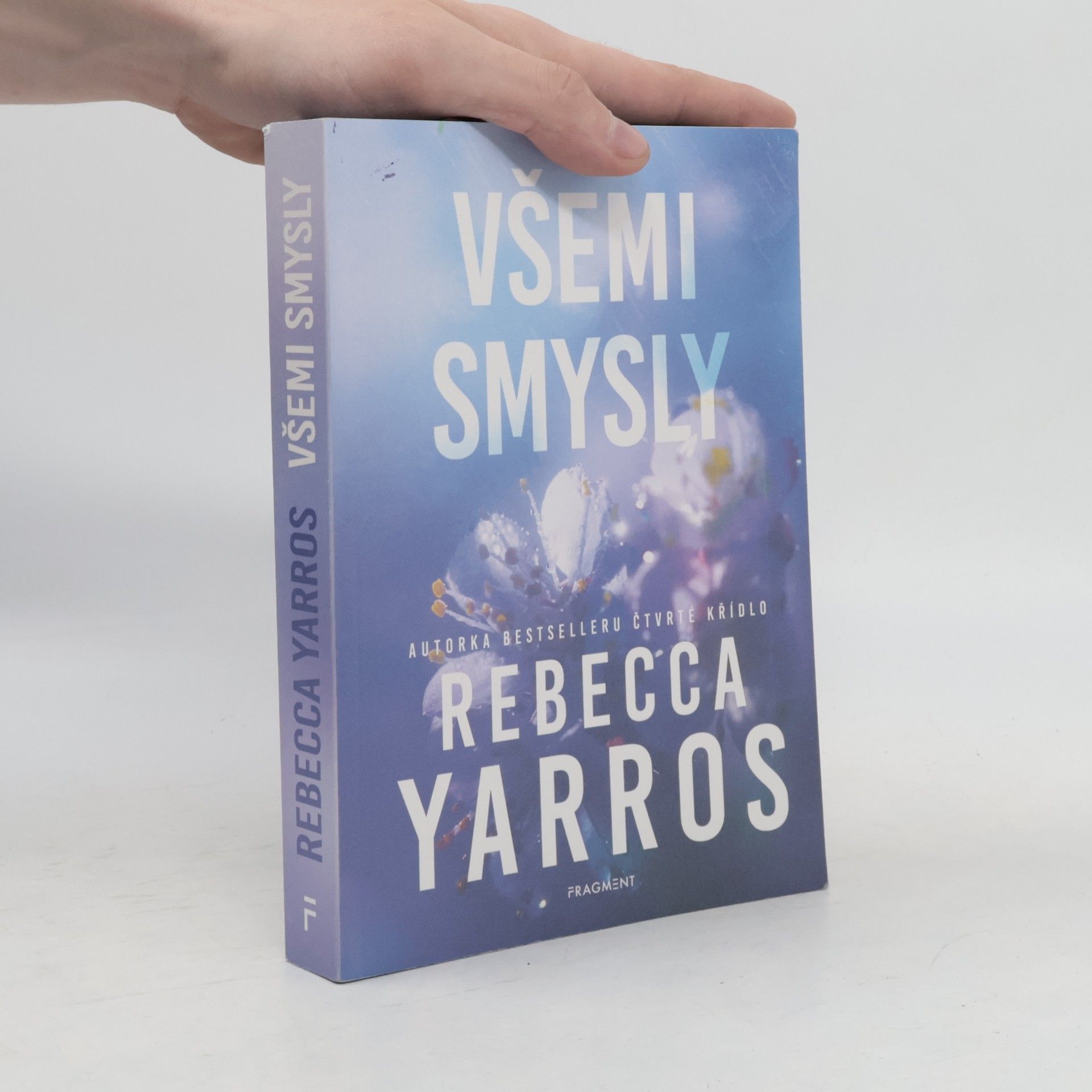 Rebecca Yarros Všemi smysly