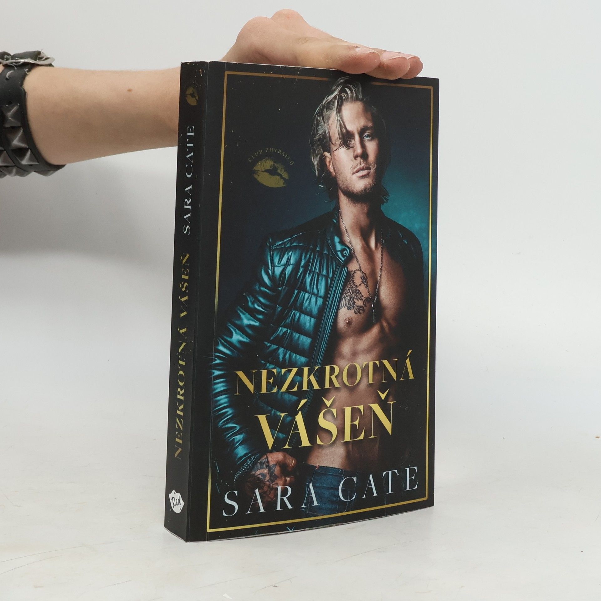 Sara Cate Nezkrotná vášeň