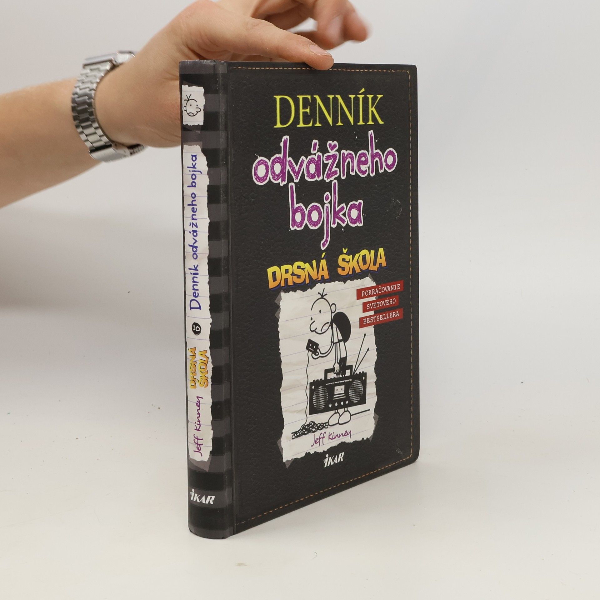 Jeff Kinney Denník odvážneho bojka 10. Drsná škola