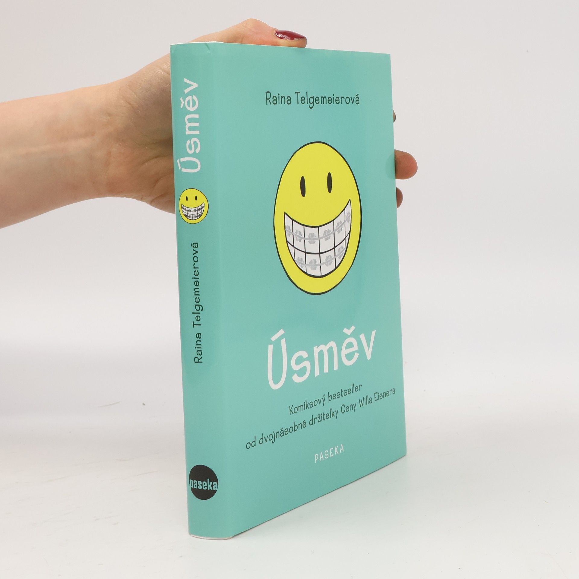 Raina Telgemeier Úsměv