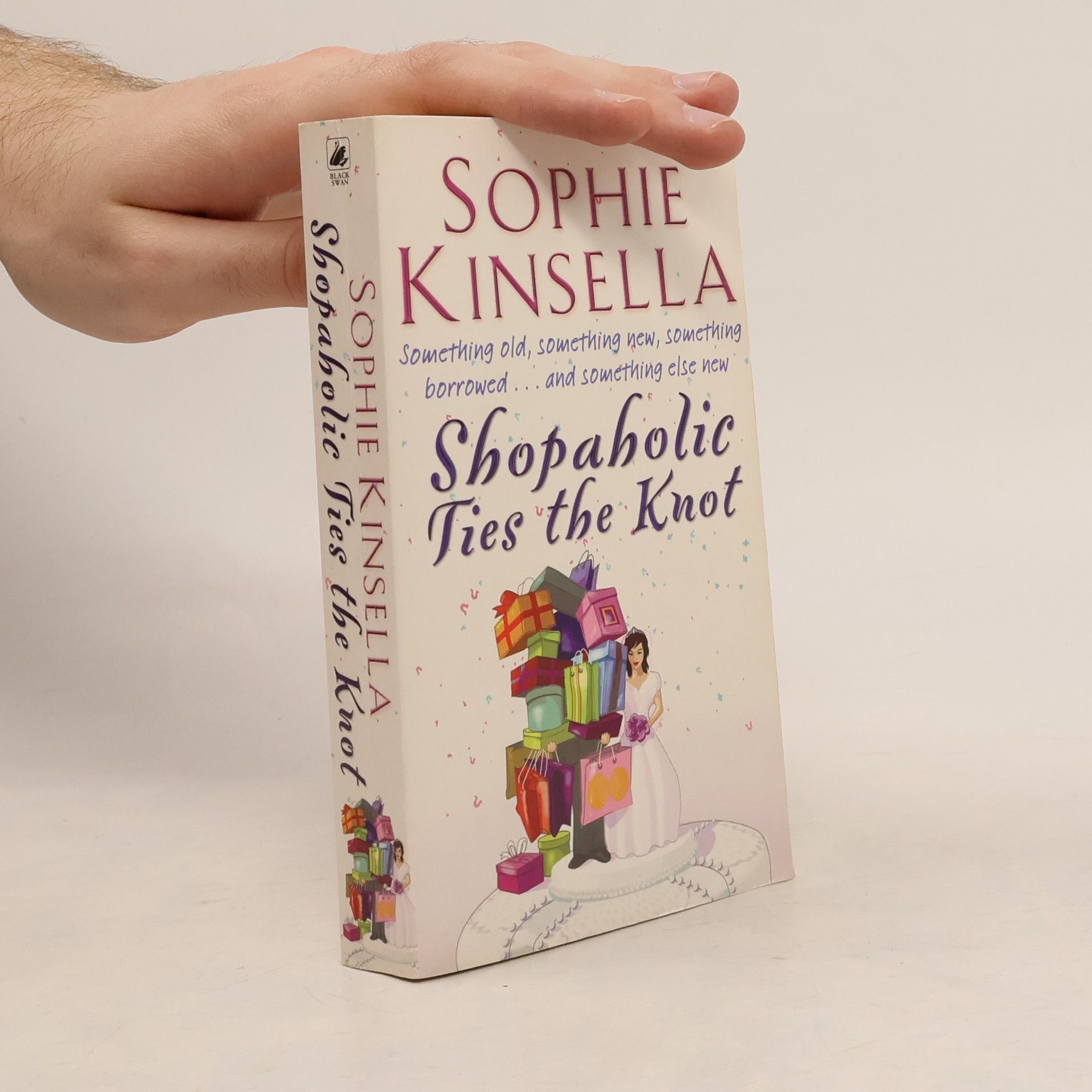 Sophie Kinsella Shopaholic ties the knot