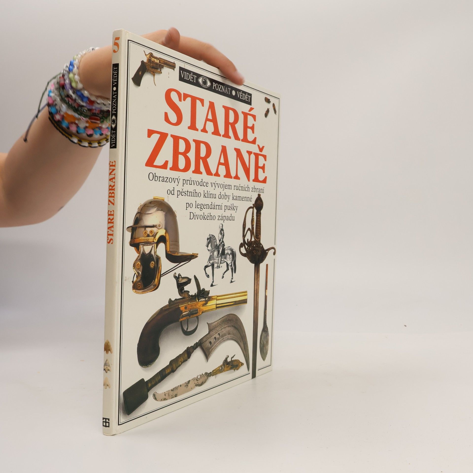 Michele Byam Staré zbraně