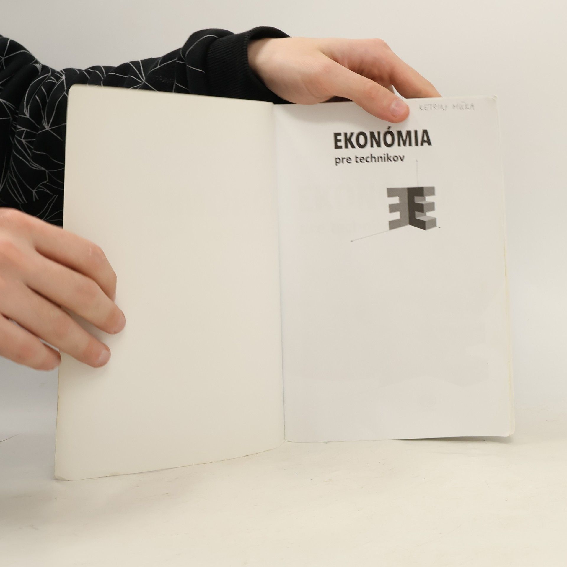 Ĺudmila Fabová Ekonómia pre technikov