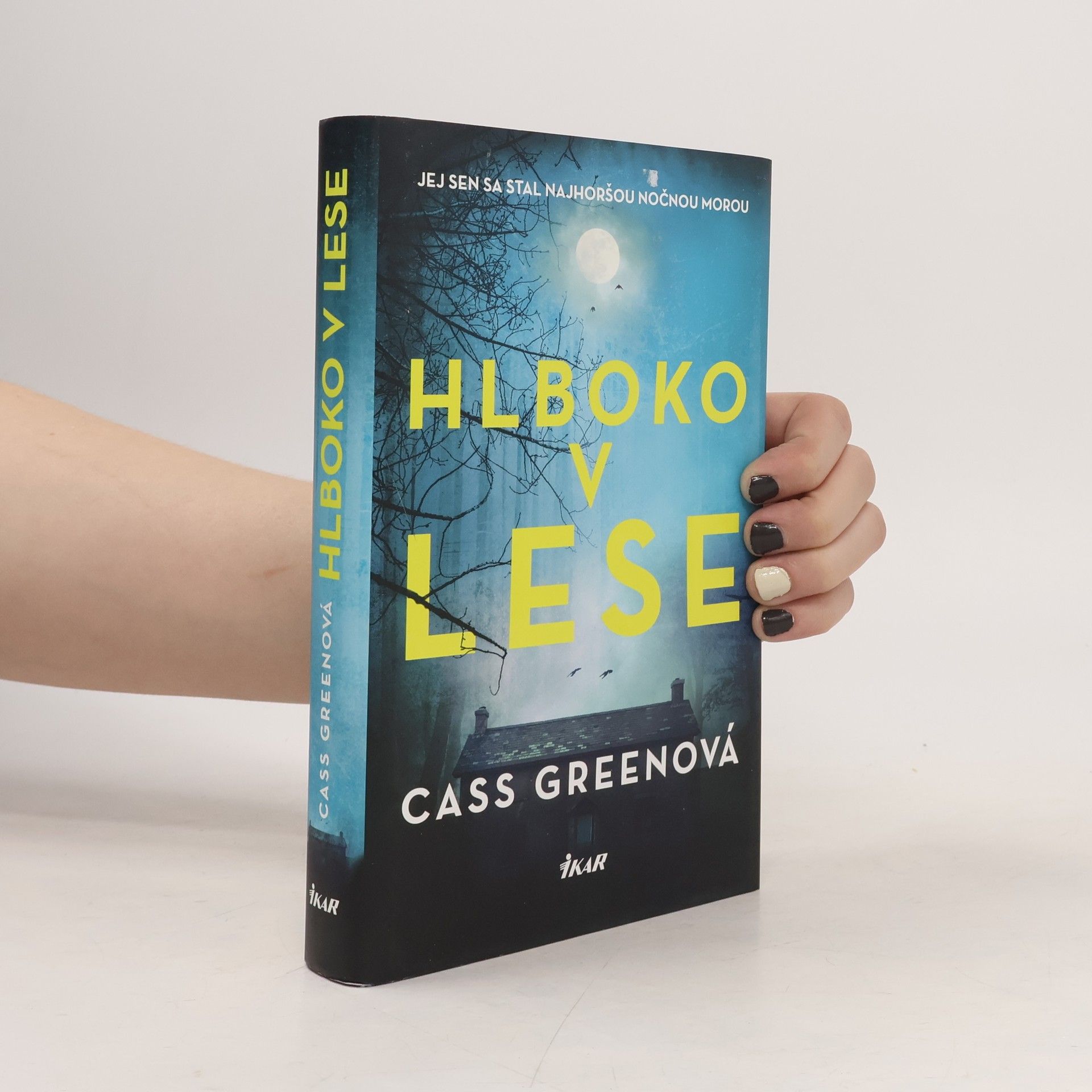 Cass Green Hlboko v lese