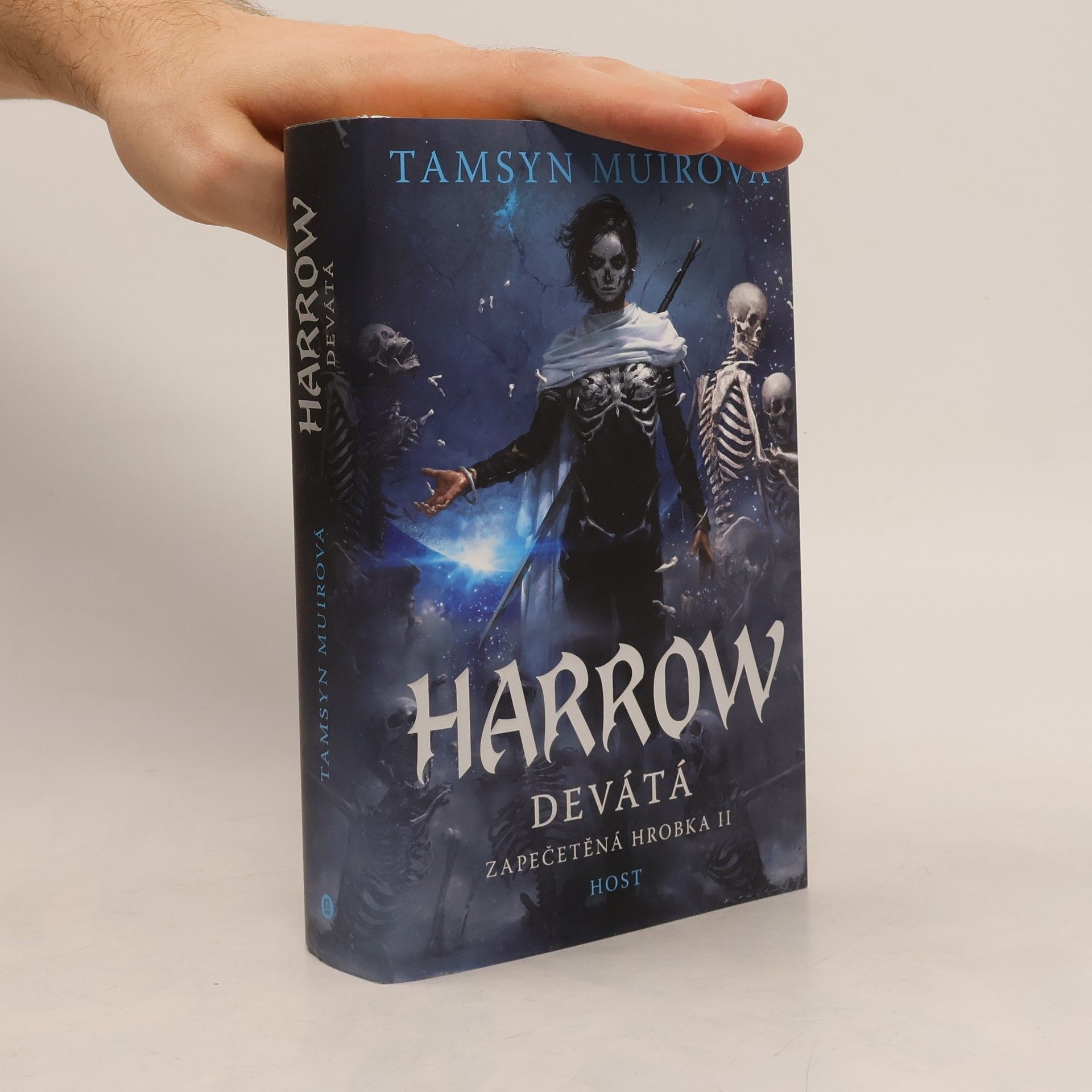 Tamsyn Muir Harrow Devátá