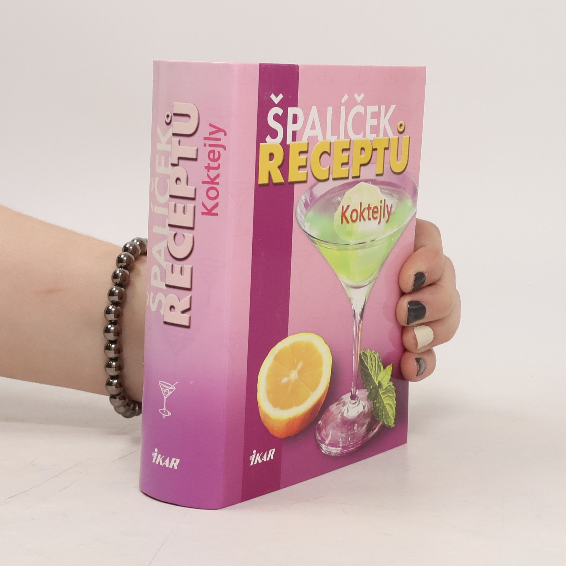 Kolektív autorov Špalíček receptů. Koktejly