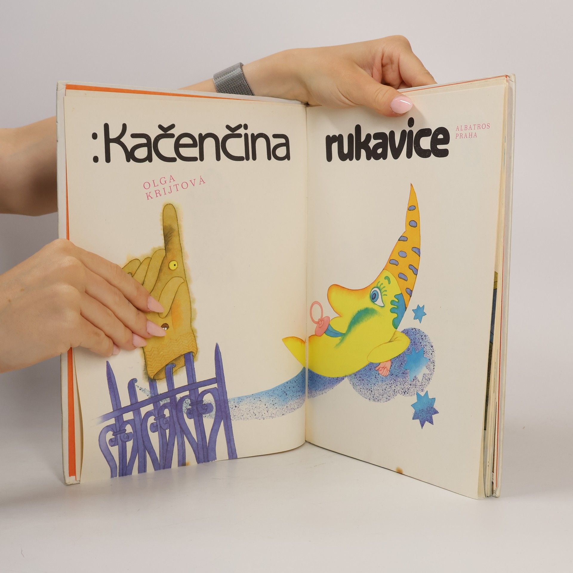 Olga Krijtová Kačenčina rukavice